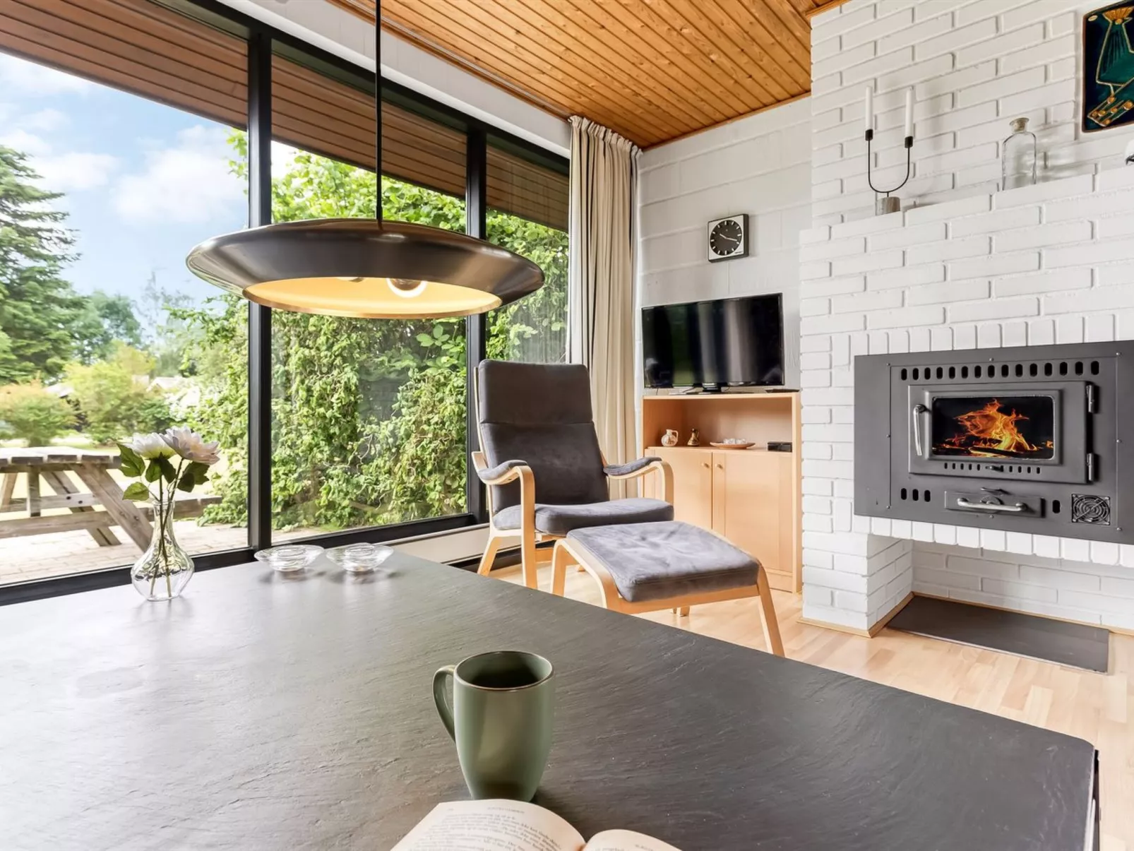 "Ognen" - 800m from the sea