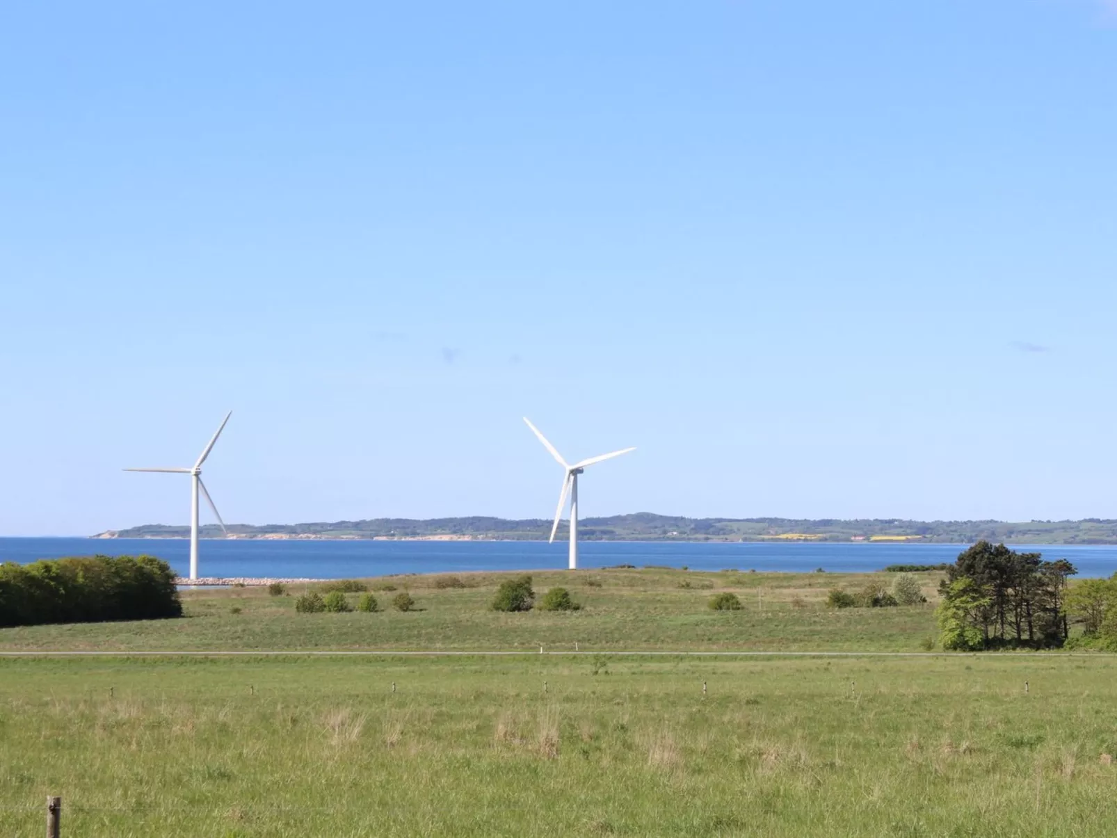 "Adia" - 650m from the sea