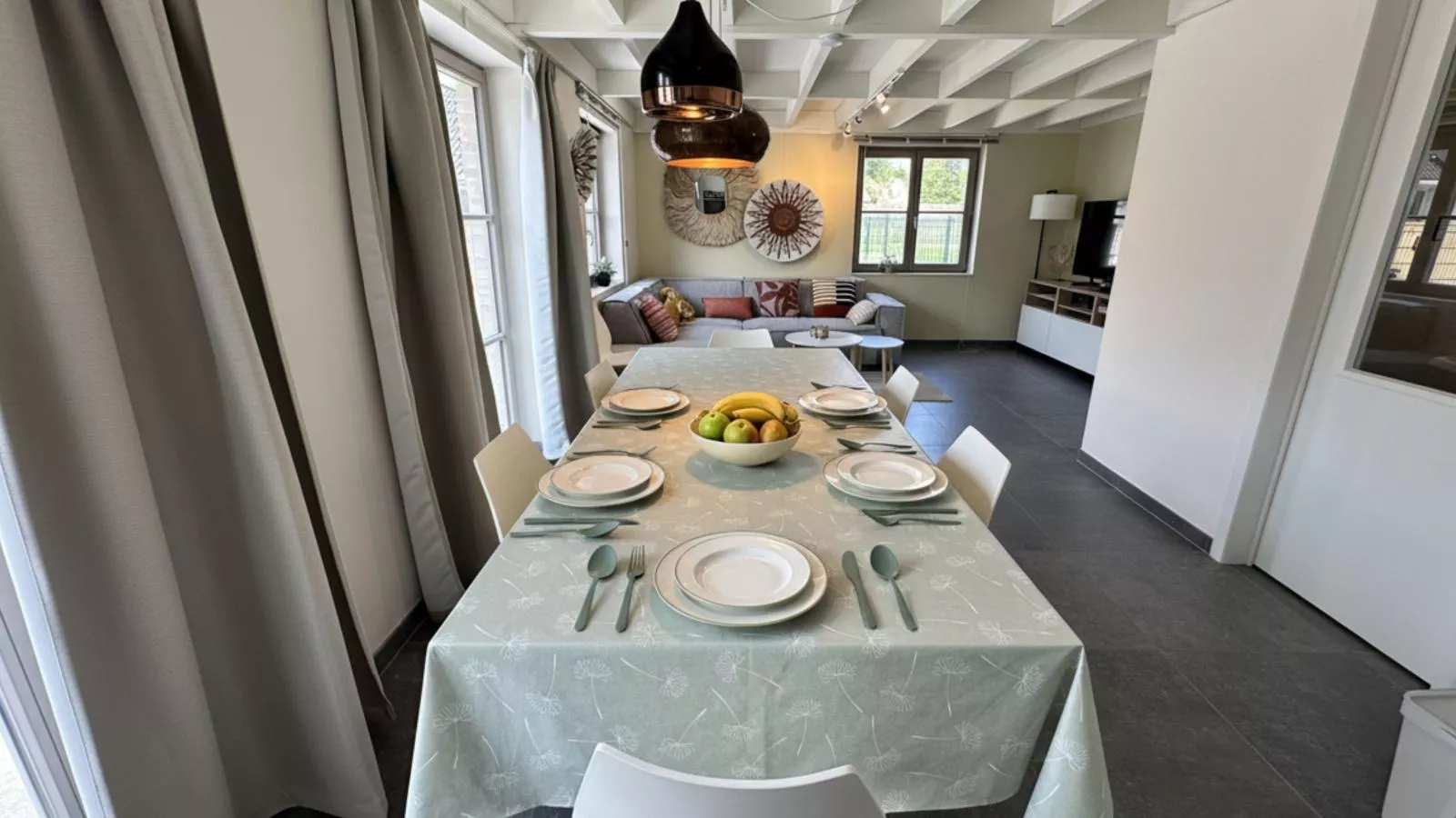 Westhinder II H28-Dining room