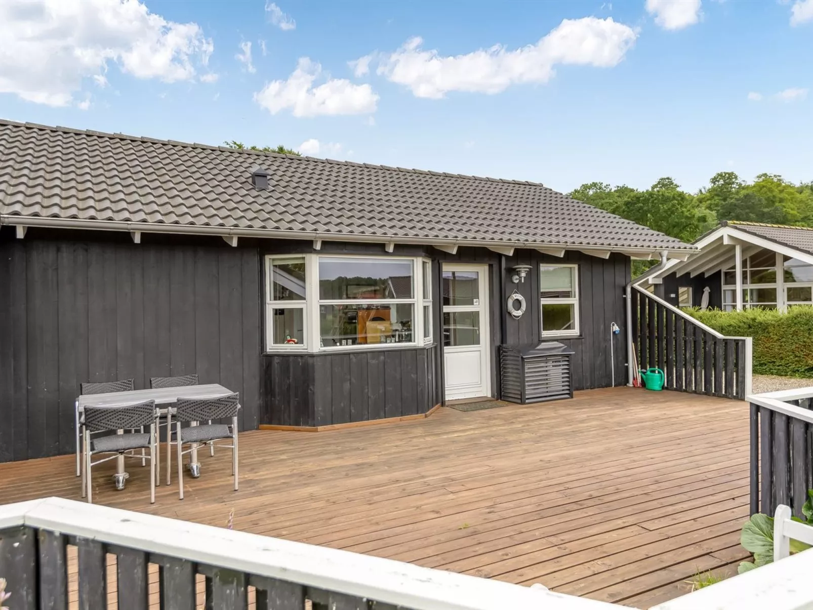 "Winald" - 150m from the sea