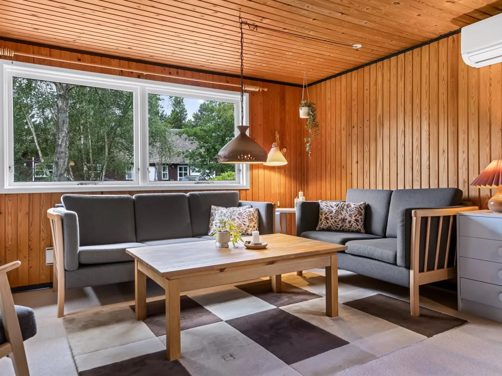 "Menard" - 1.2km from the sea-Inside