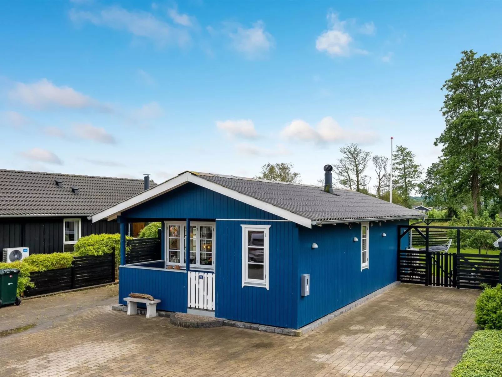 "Urda" - 50m from the sea