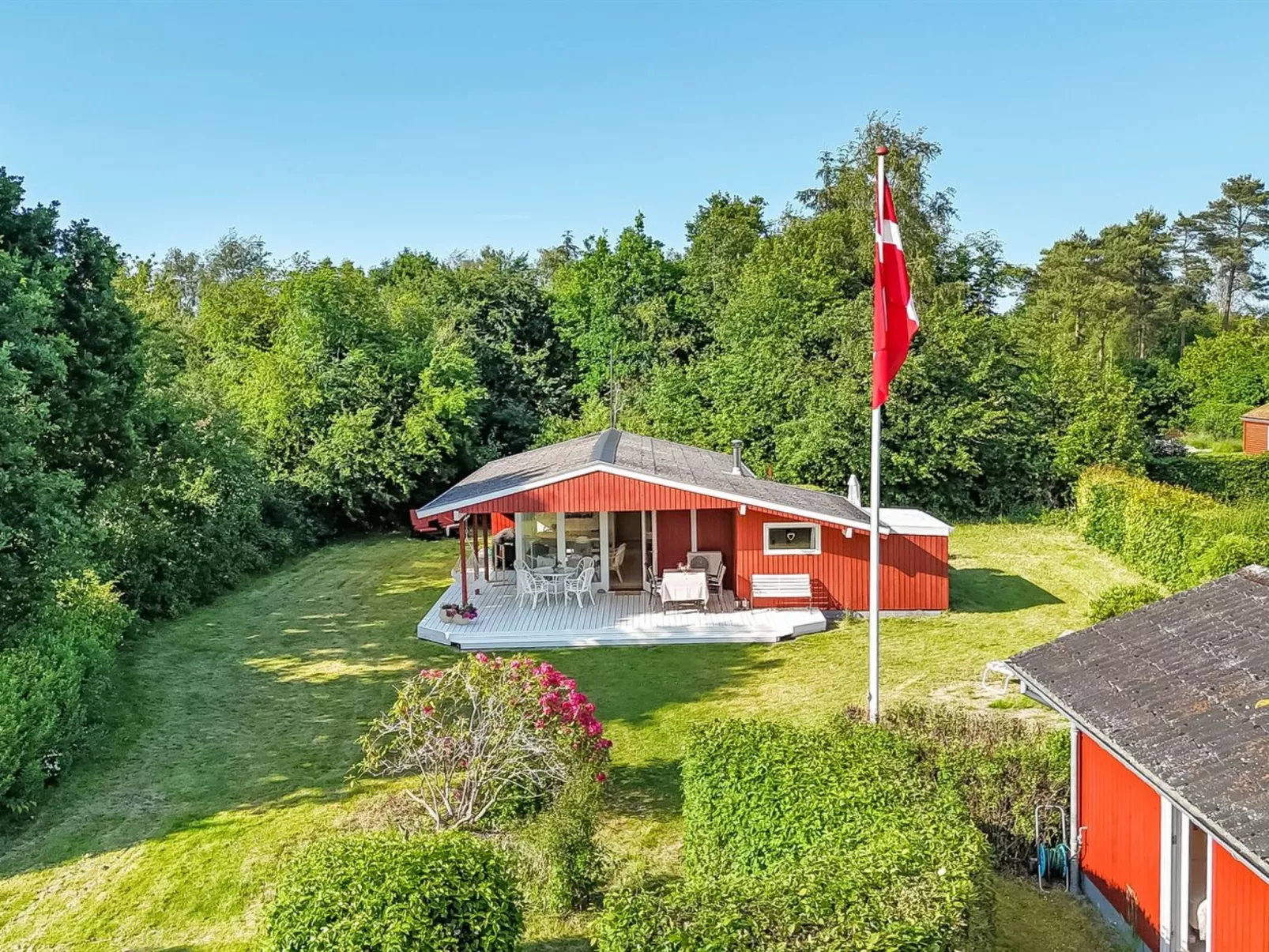 "Viktoria" - 500m from the sea