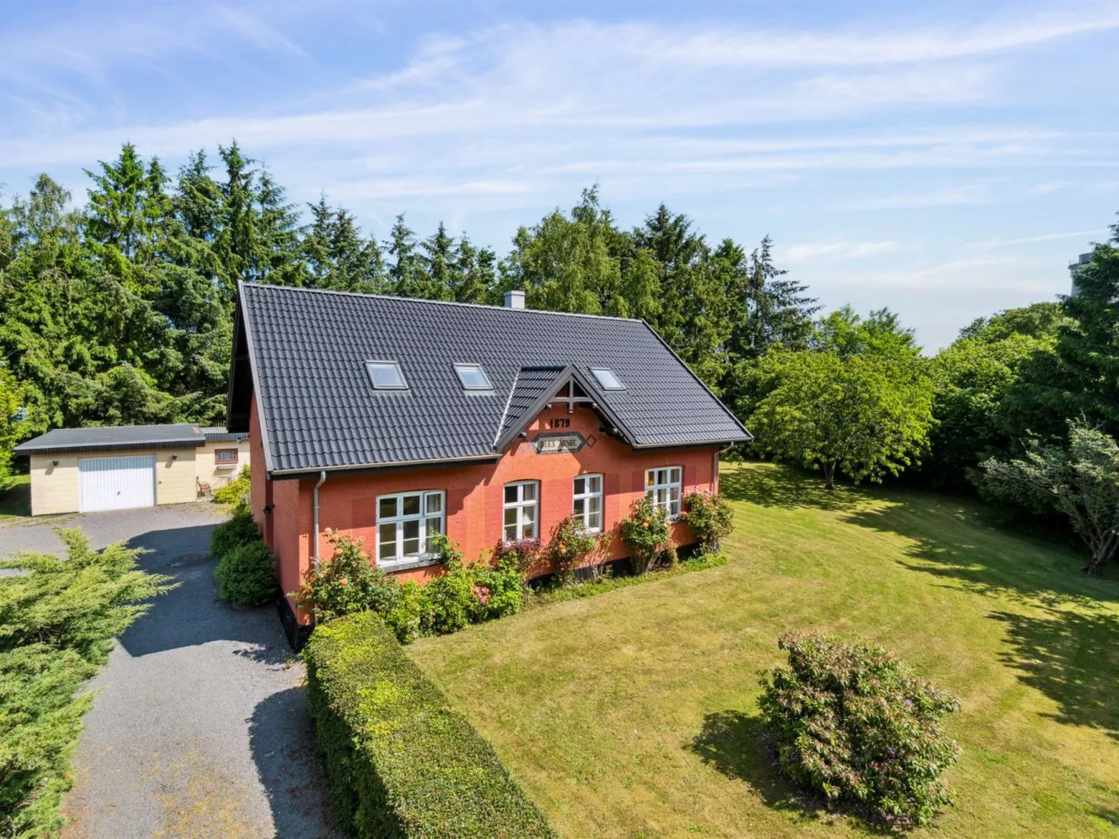 "Marit" - 1.5km from the sea