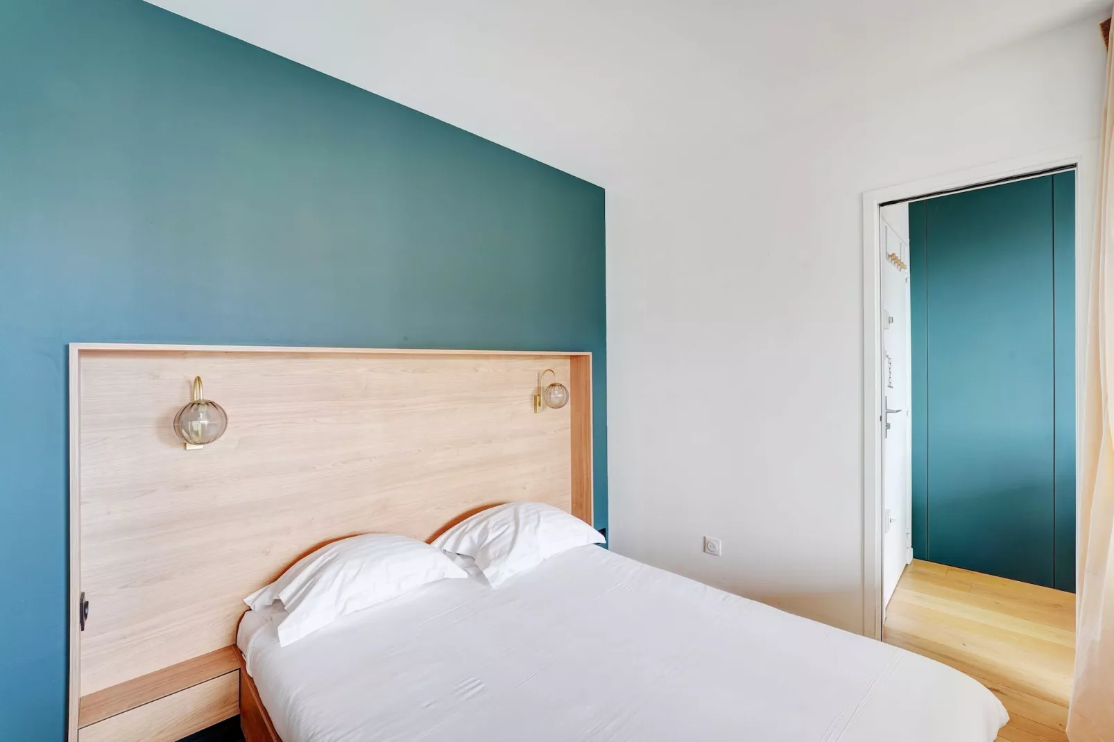 JB-11-JULESVALLES-BM