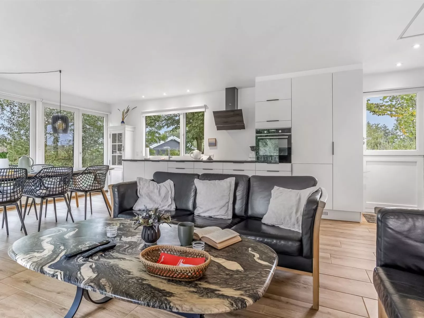 "Litle" - 30m from the sea