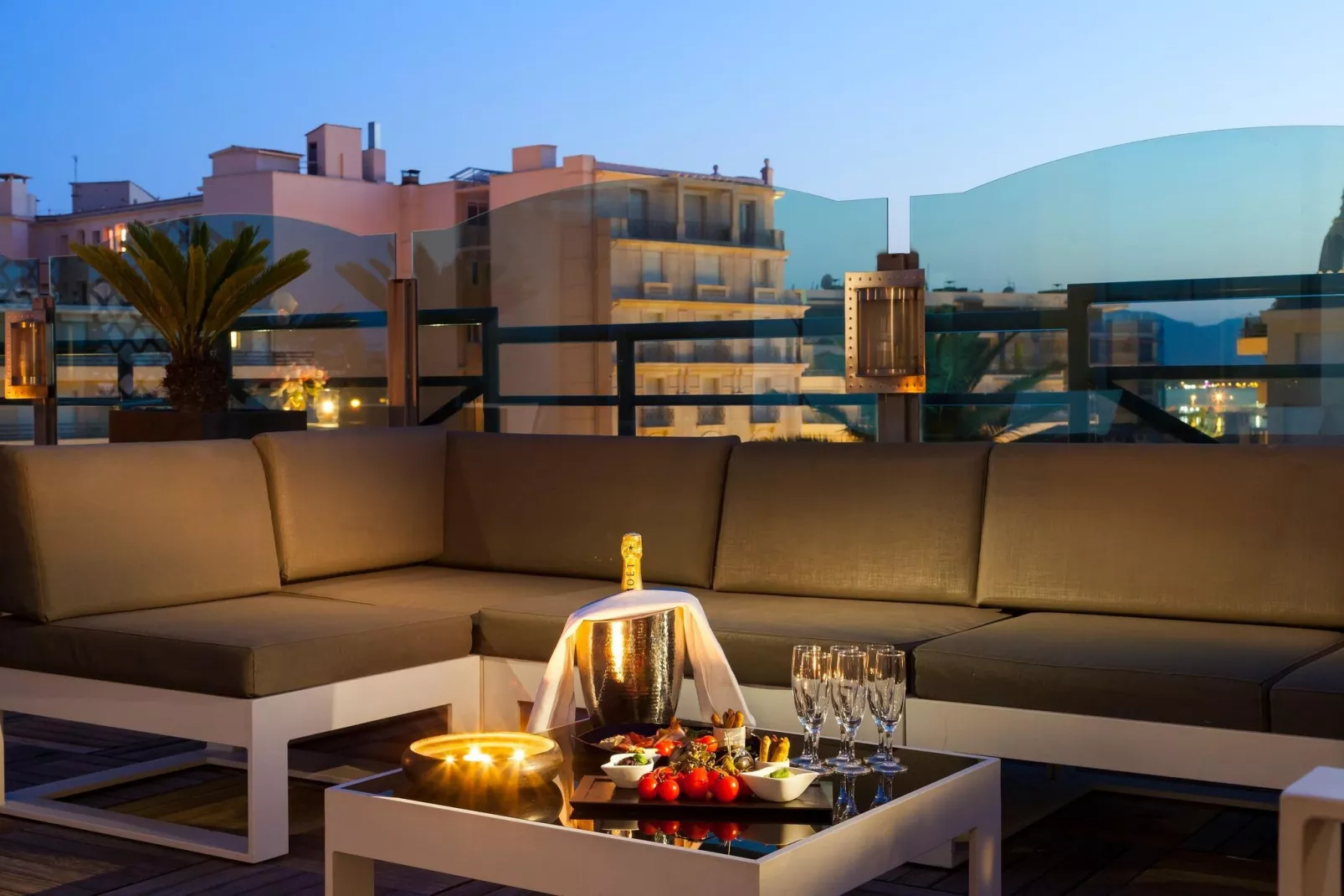 NEHÔ SUITES CANNES CROISETTE - Presidental suite with terrace