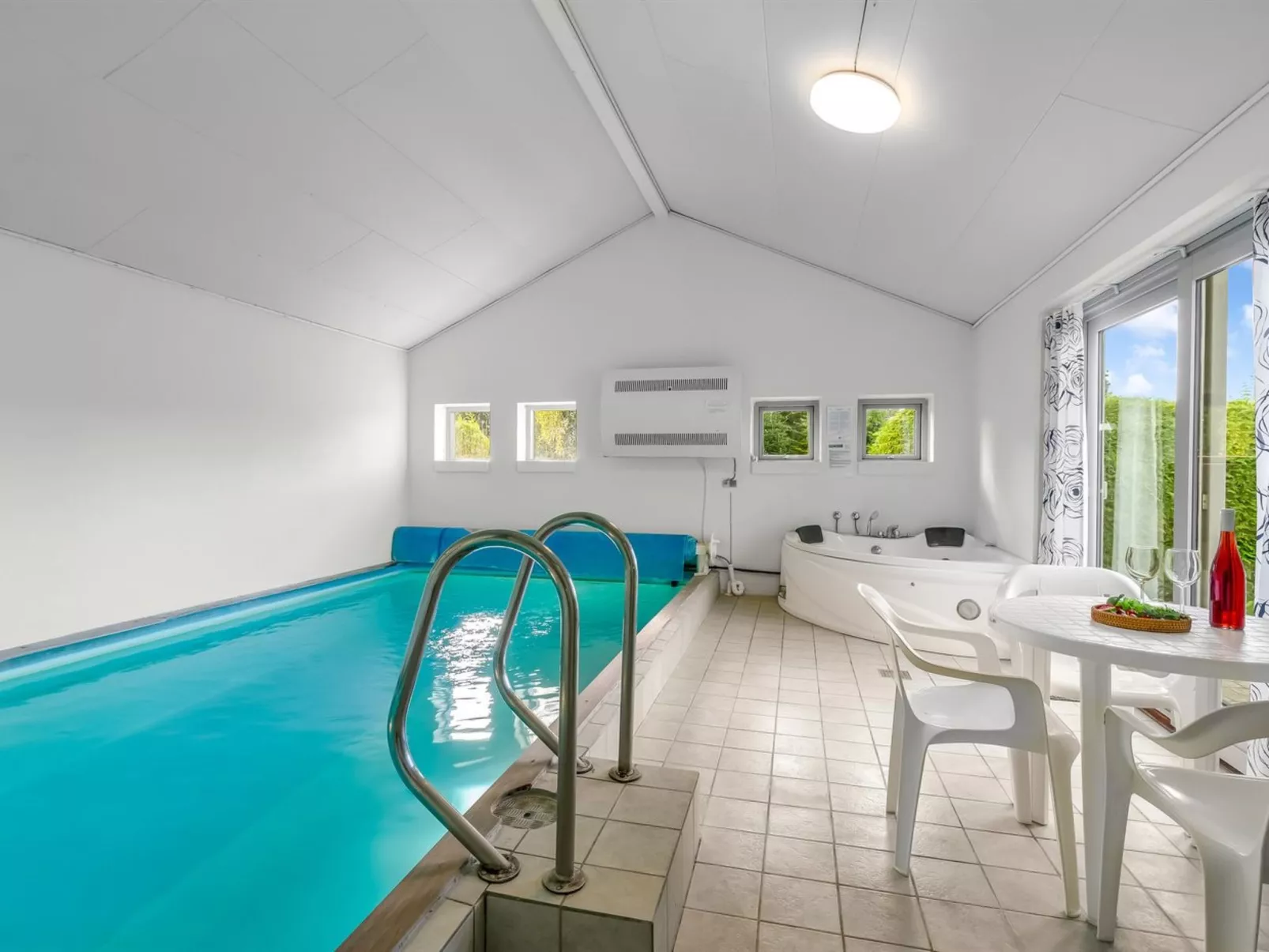 "Mainio" - 800m from the sea