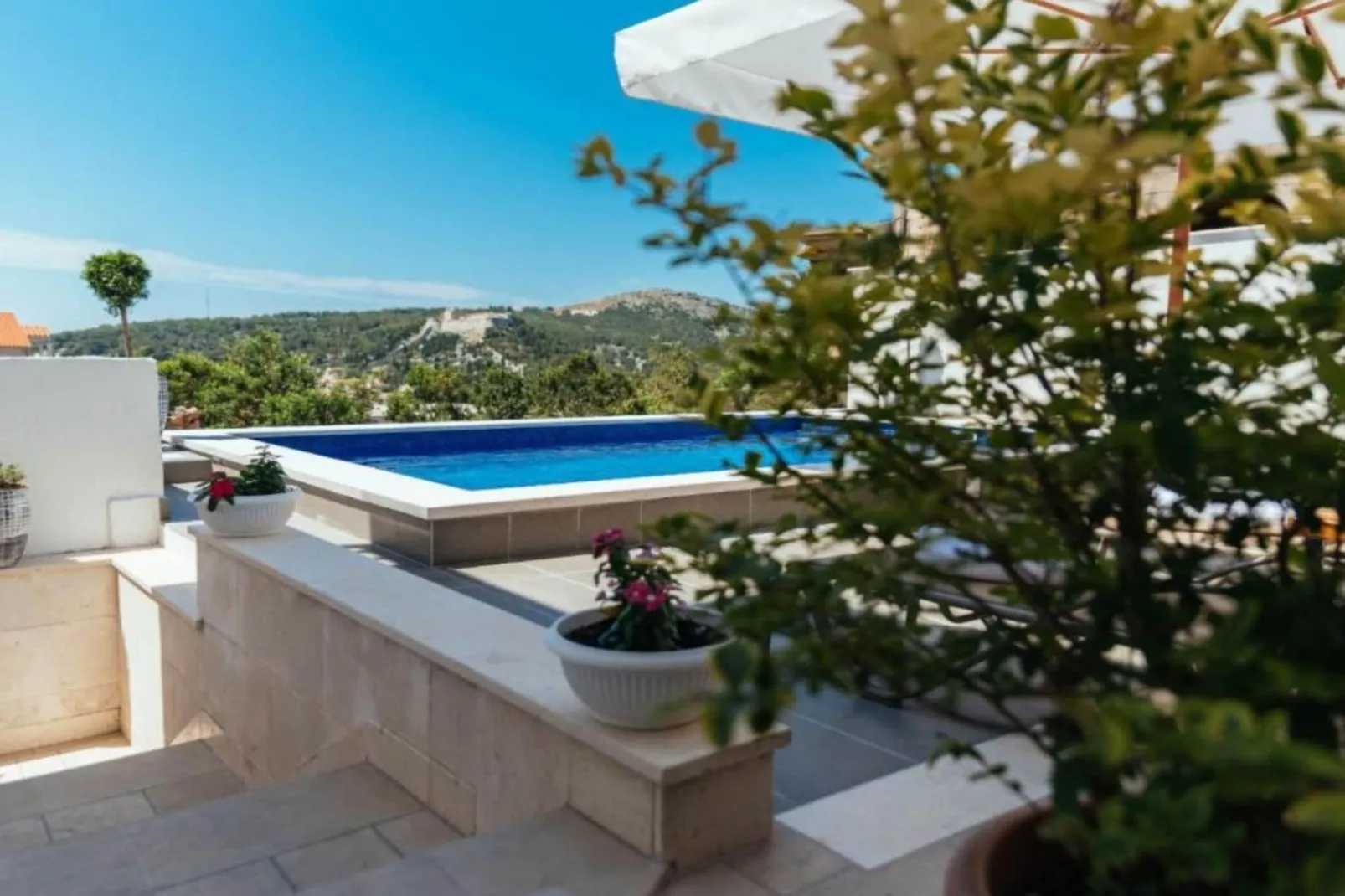 Apartments Trogrlić - One-Bedroom Apartment with Balcony