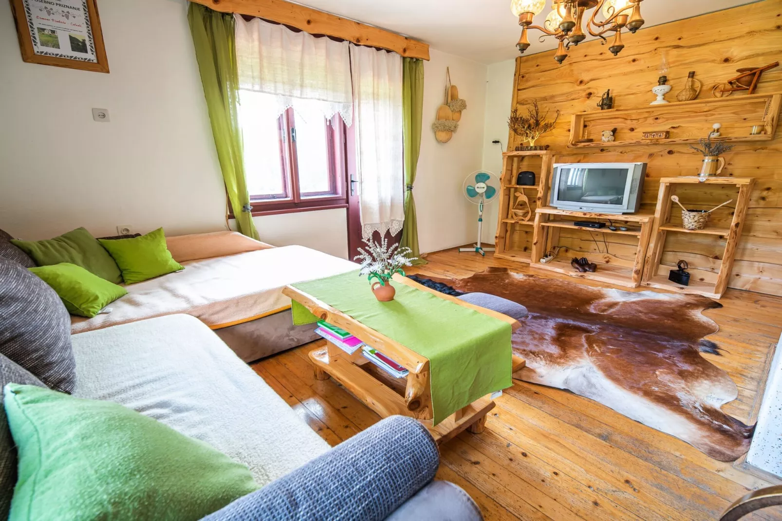 Bloomfield Retreat Country House with Sauna - Three Bedroom Country House