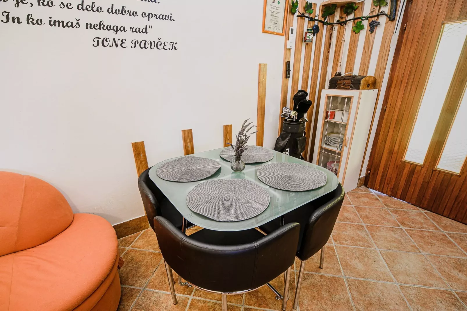 Harvest Horizon Holiday Home with Sauna - One Bedroom Holiday Home