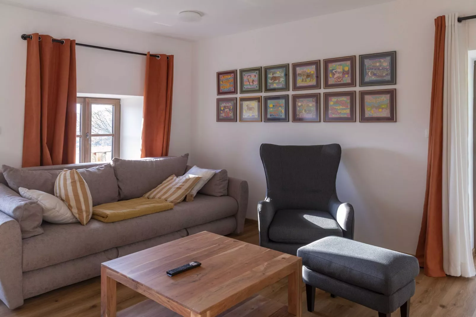 Mountain View Villa with Sauna and Hot-Tub - Three Bedroom Villa with Sauna and Hot-Tub