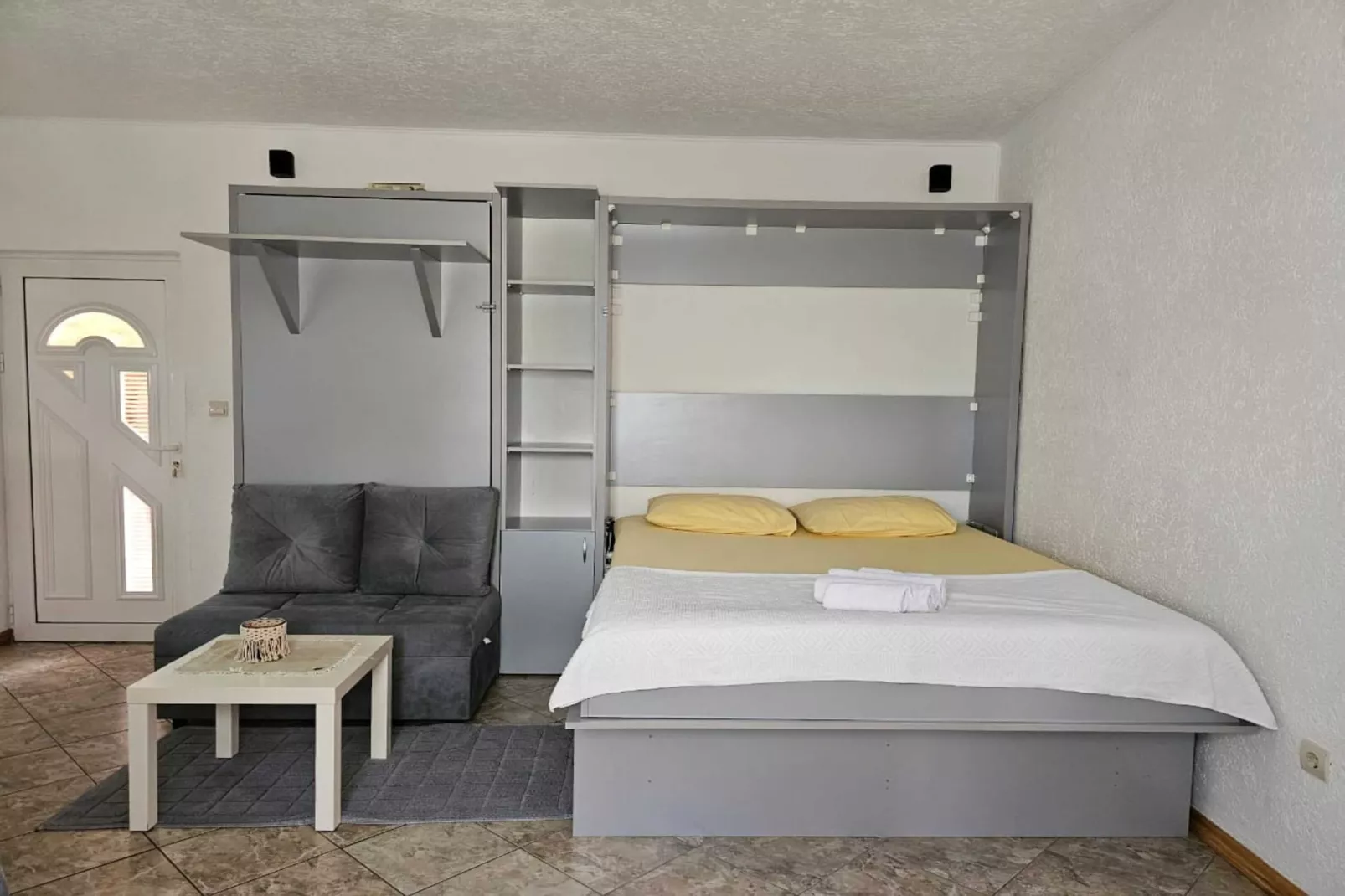 Chic & Sleek Apartments in Kotor - Studio Apartment with Balcony 2