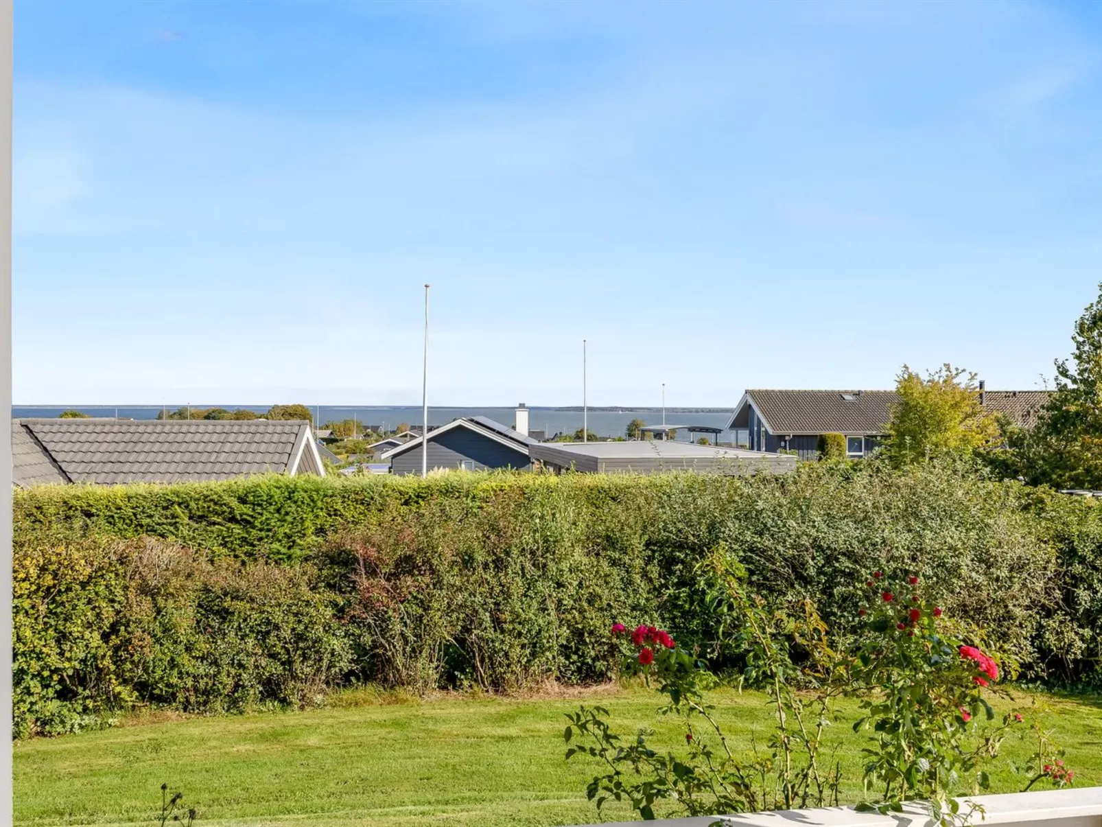 "Tjarven" - 350m from the sea