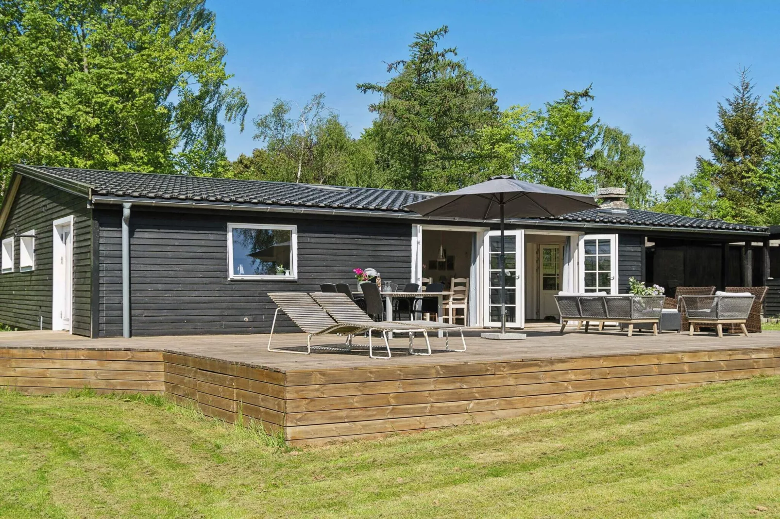 5 star holiday home in Dronningmølle