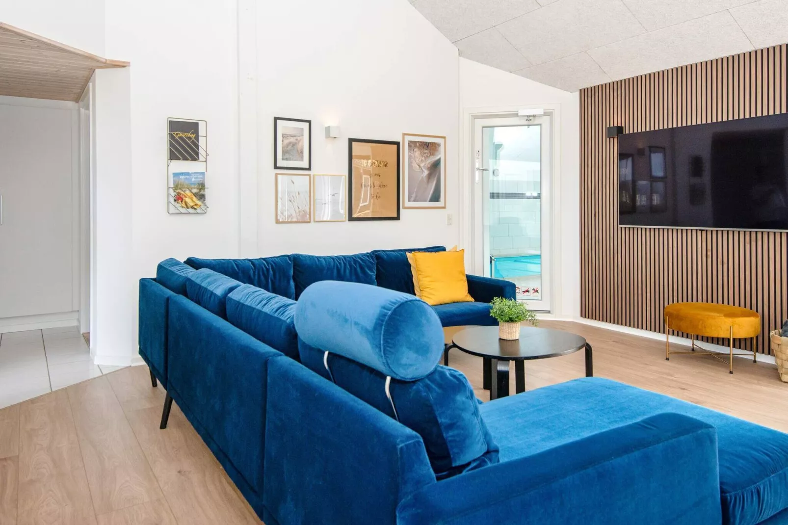 Luxury Retreat by the Sea - By Traum Ferienwohnungen-Indoor