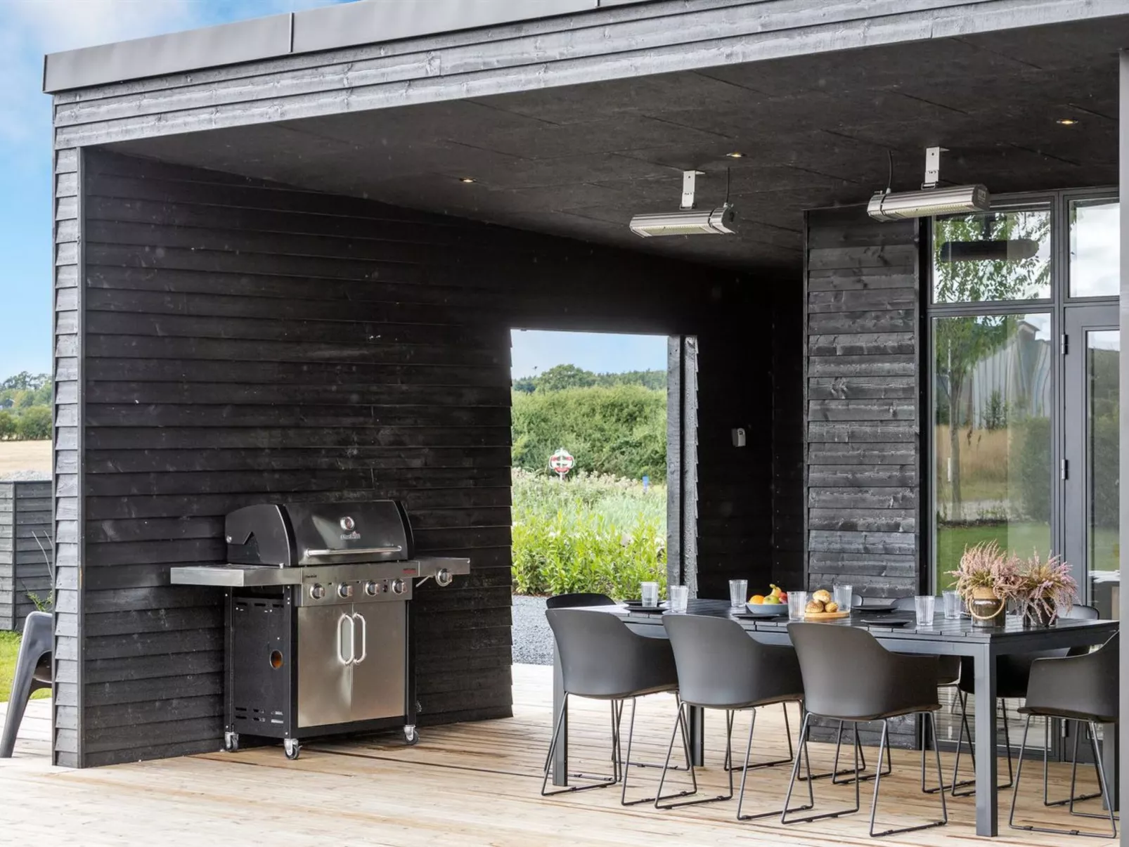 "Emelina" - 300m from the sea