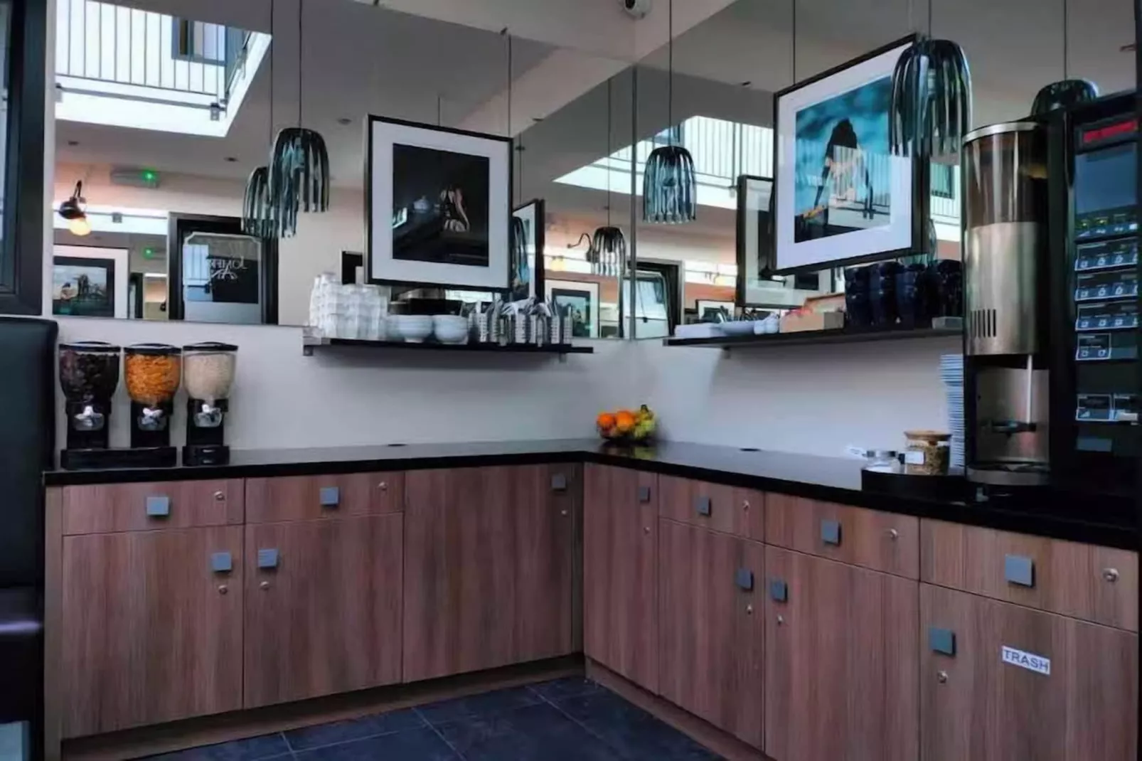 Jomfru Ane Premium Double-Cuisine