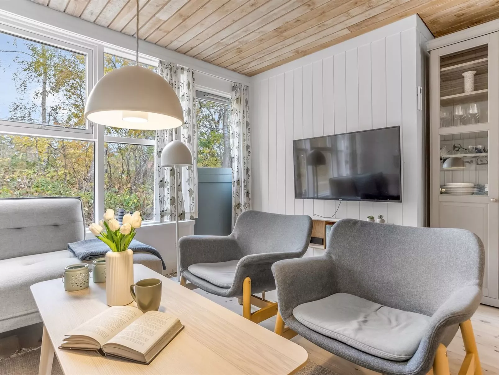 "Catha" - 200m from the sea