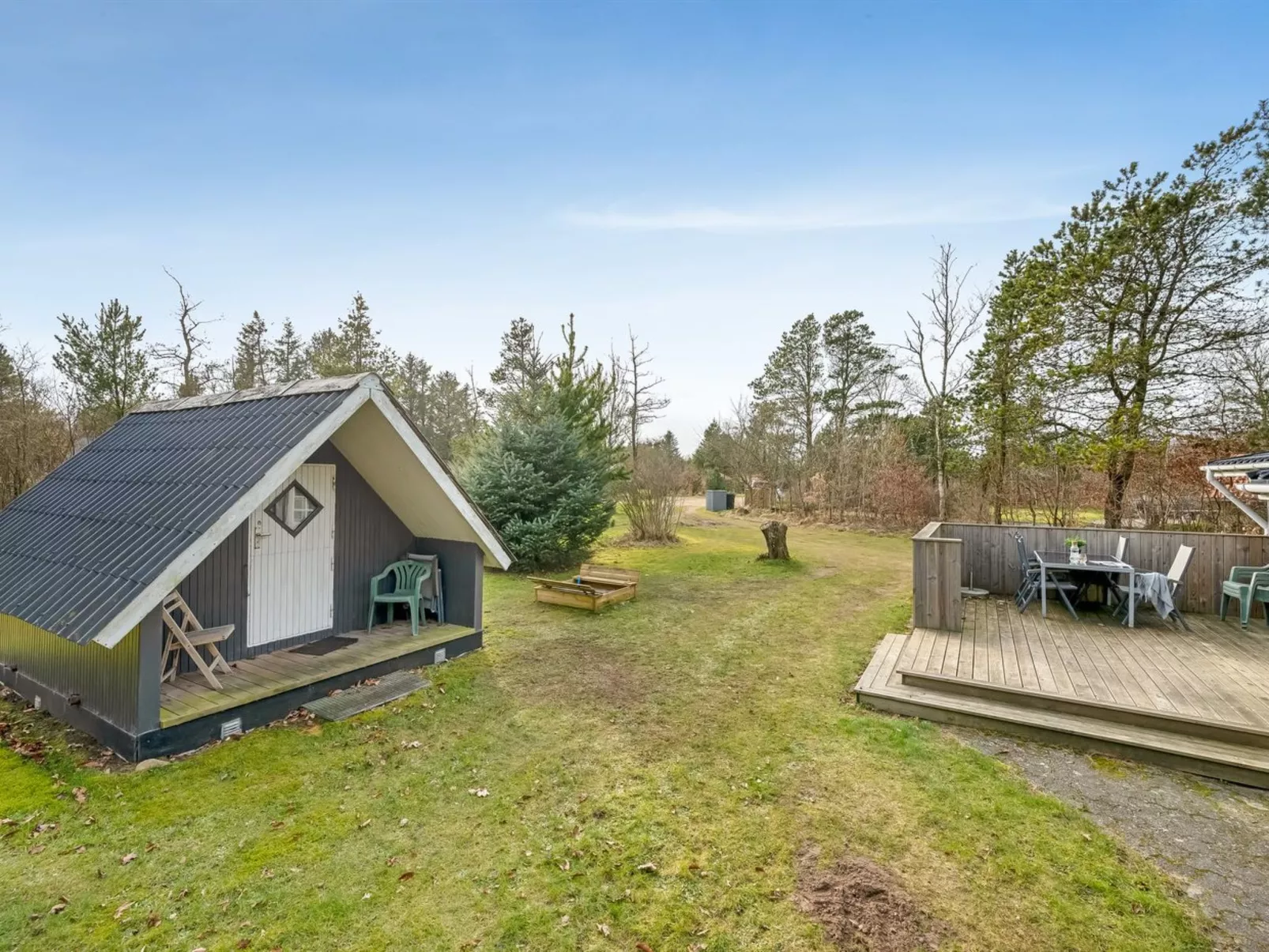 "Leandra" - 11km from the sea