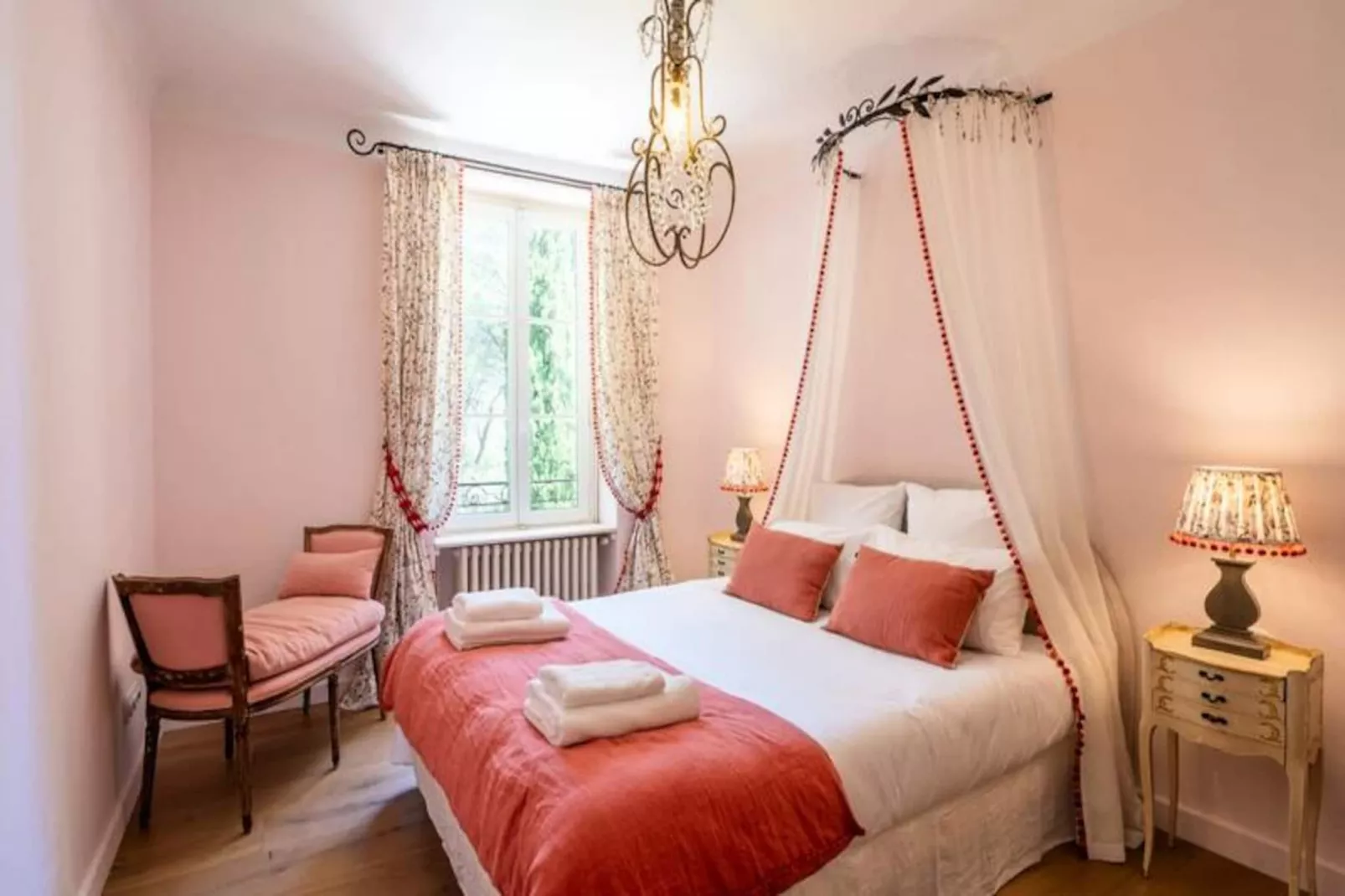 Domaine De La Rose Comtesse – L’art Du Luxe Intimiste En Provence