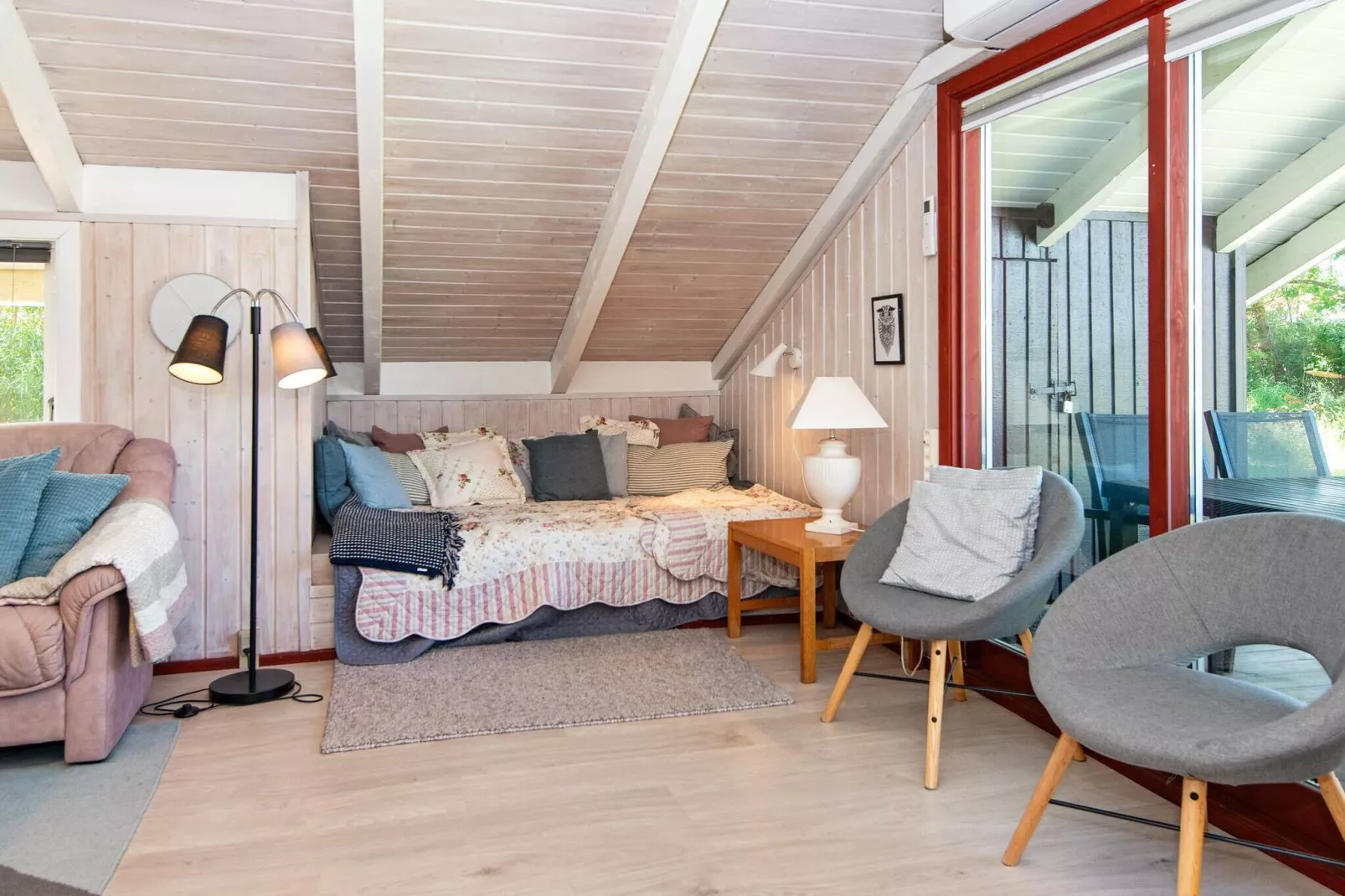 Chalet isole au port-By Traum