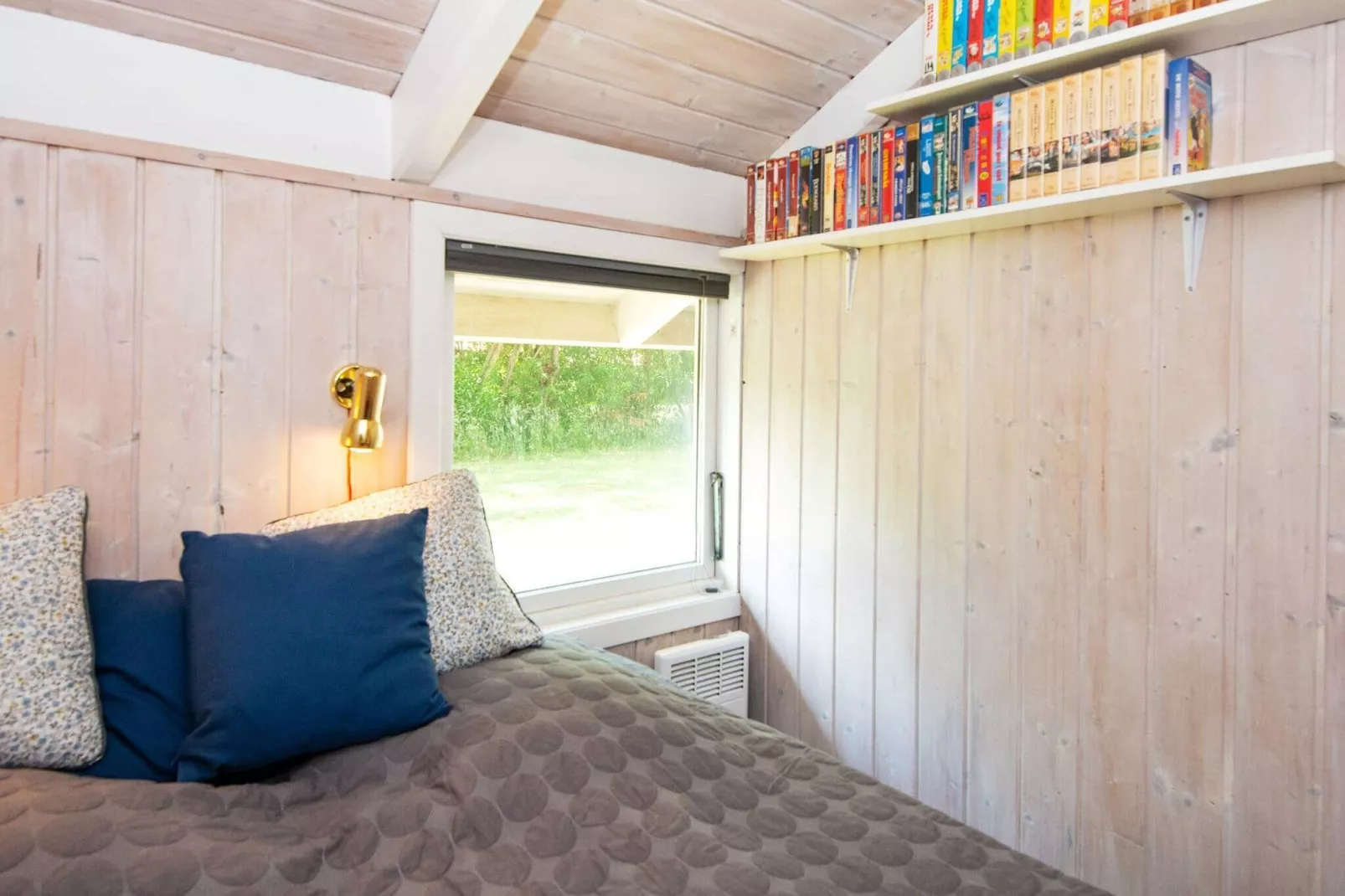 Secluded Harbor Cottage-By Traum-Indoor