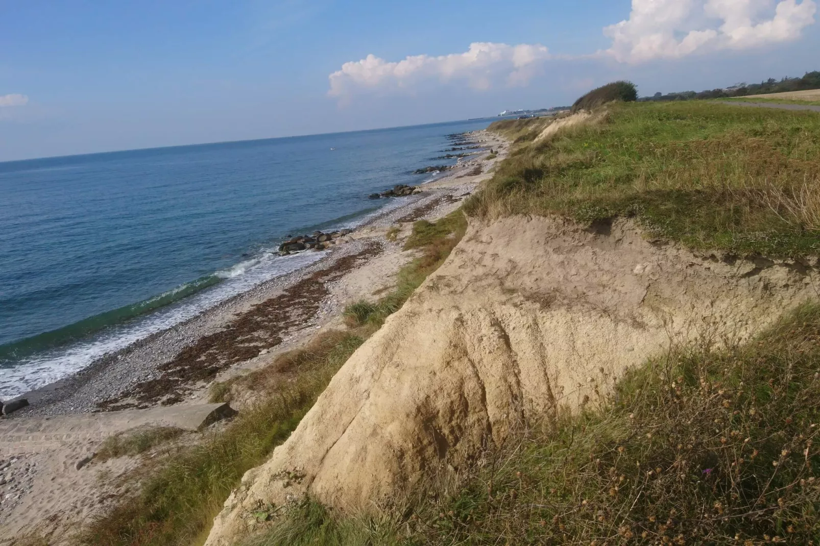 Idyllisches Reetdachhaus-Ruckzugsort-By Traum-Wasserblick