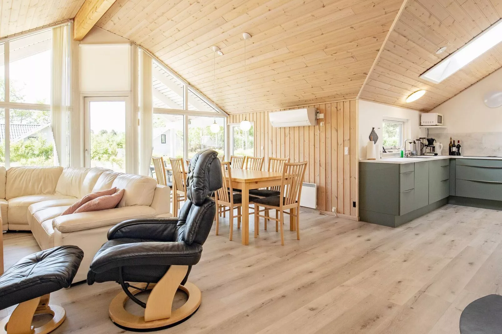 12 person holiday home in Rødby-By Traum-Indoor