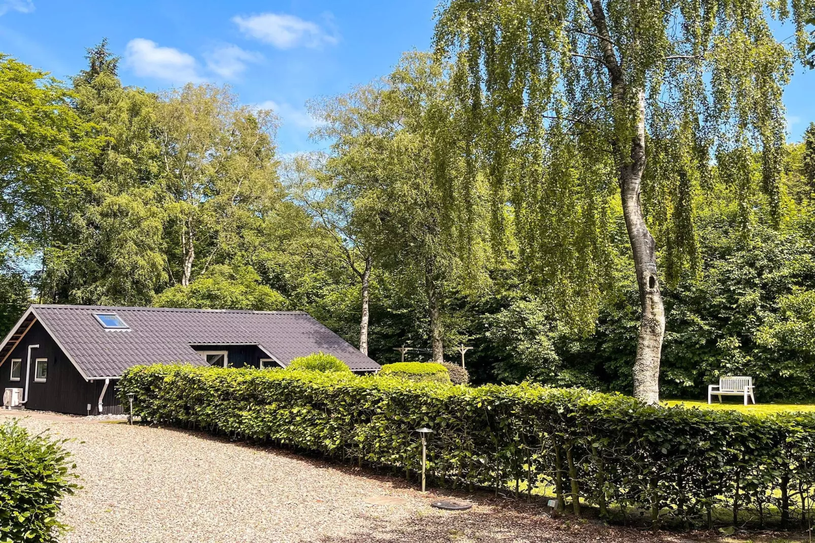 Gîte familial avec terrasse et pelouse