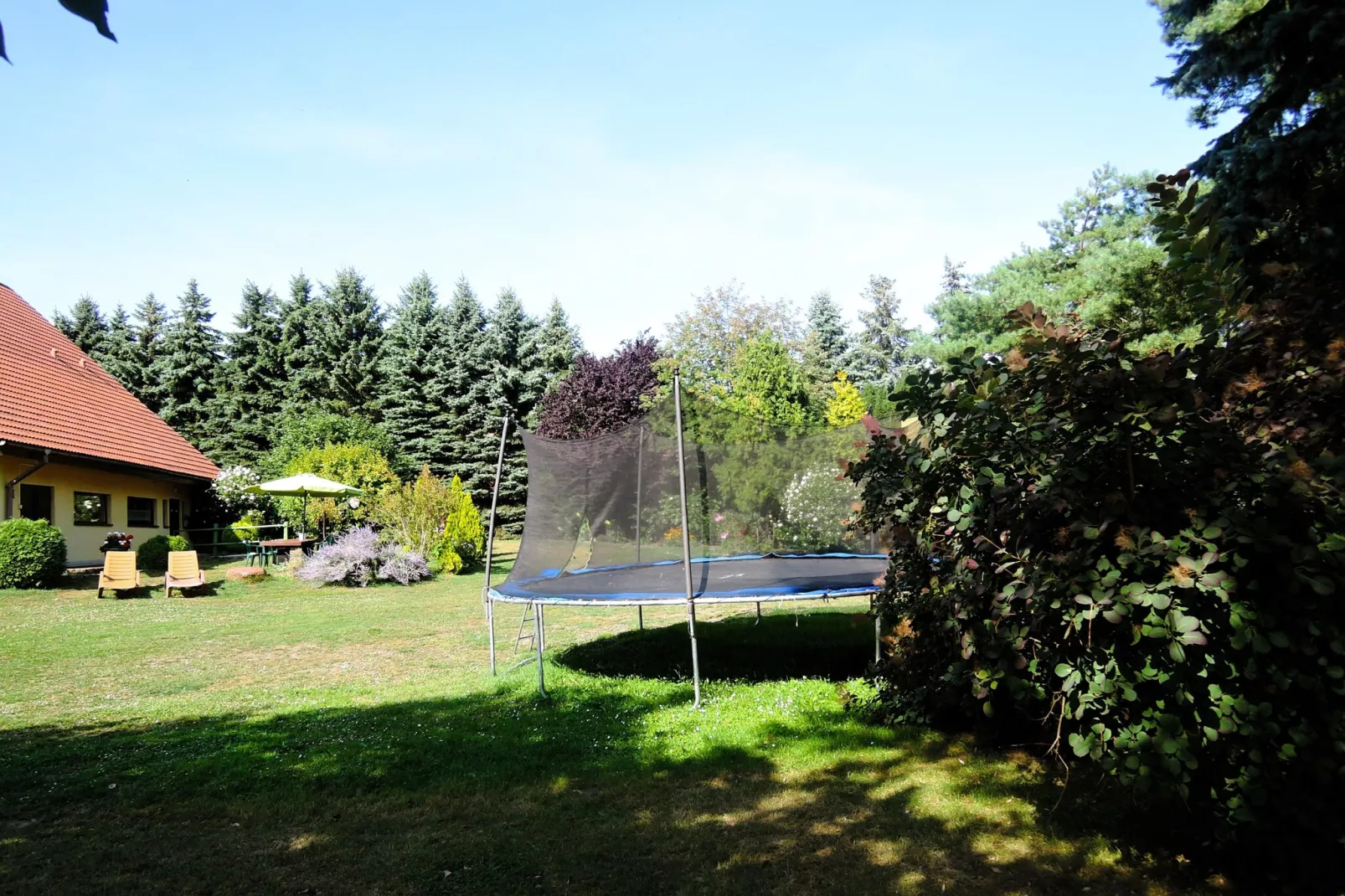 Holiday appartment Sulomino 120 qm 2 rooms 6 persons type A nr 1-Gardens in summer