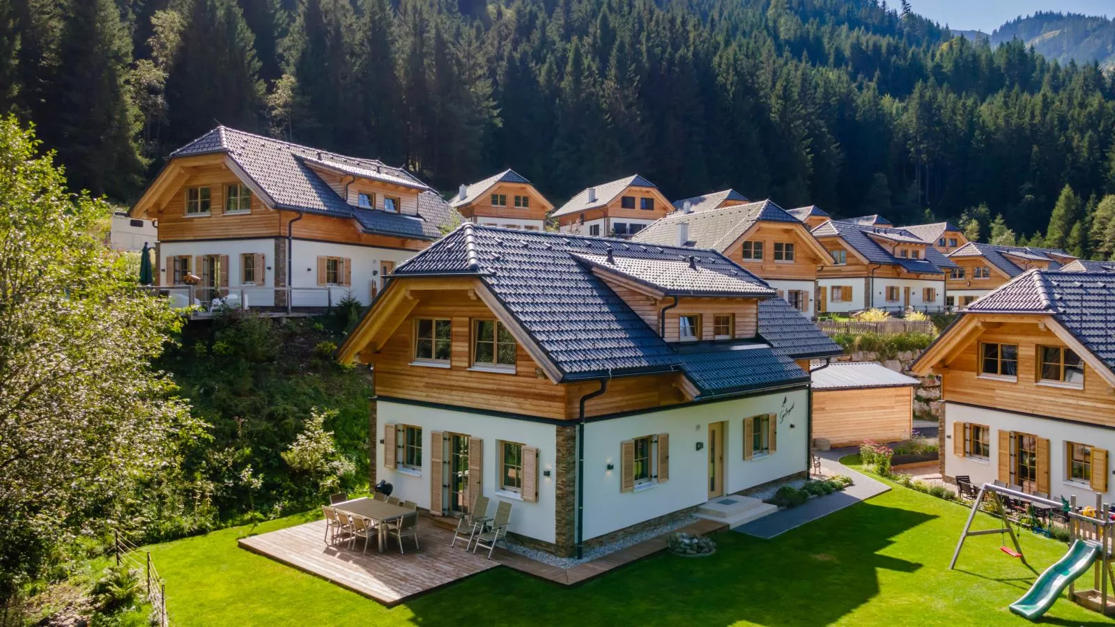 Sperlingnest-Außenbereich Sommer