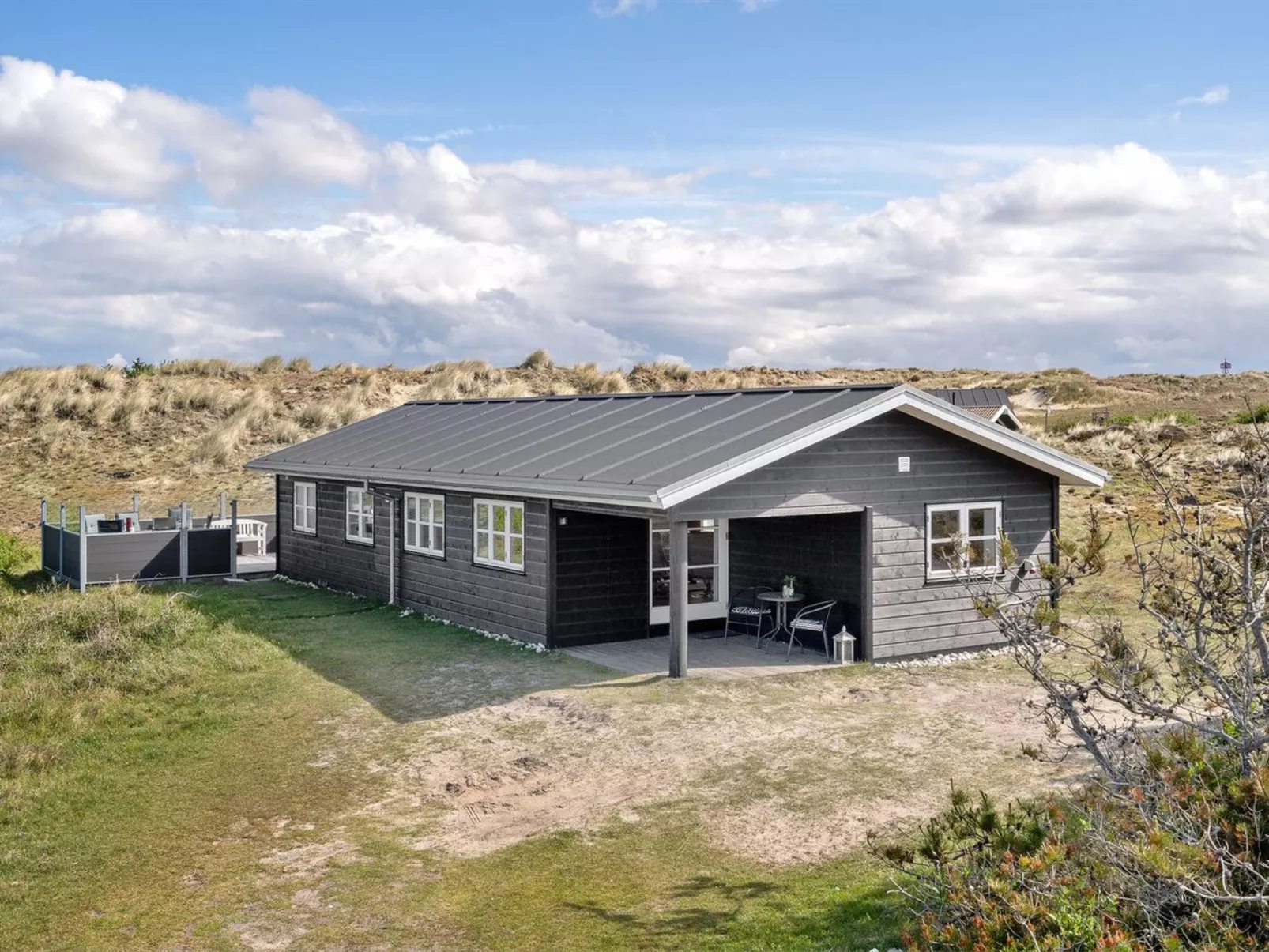 "Anton" - 1.5km from the sea-Draußen