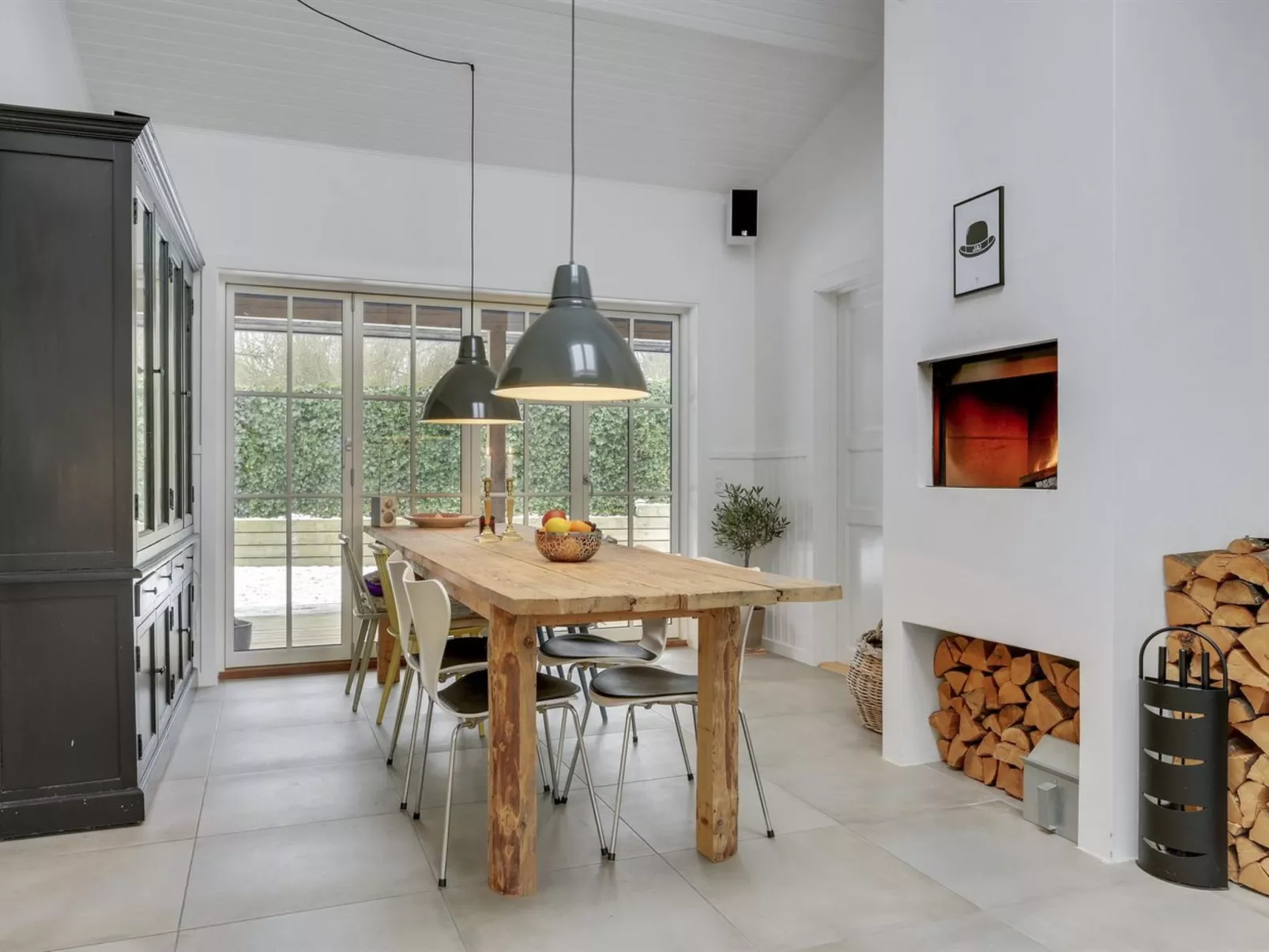 "Emely" - 700m from the sea