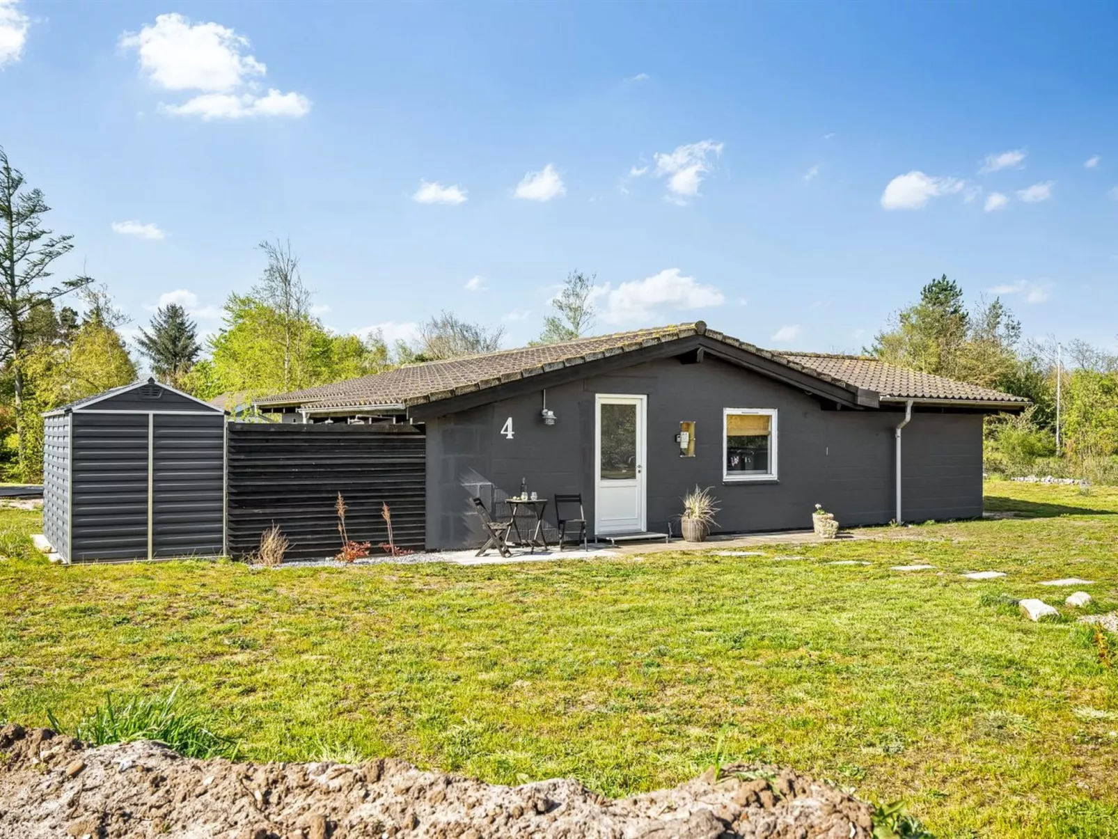 "Valdemar" - 350m to the fjord