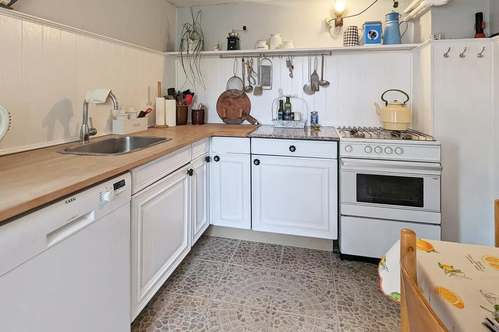6 person holiday home in Søby Ærø-By Traum-Indoor