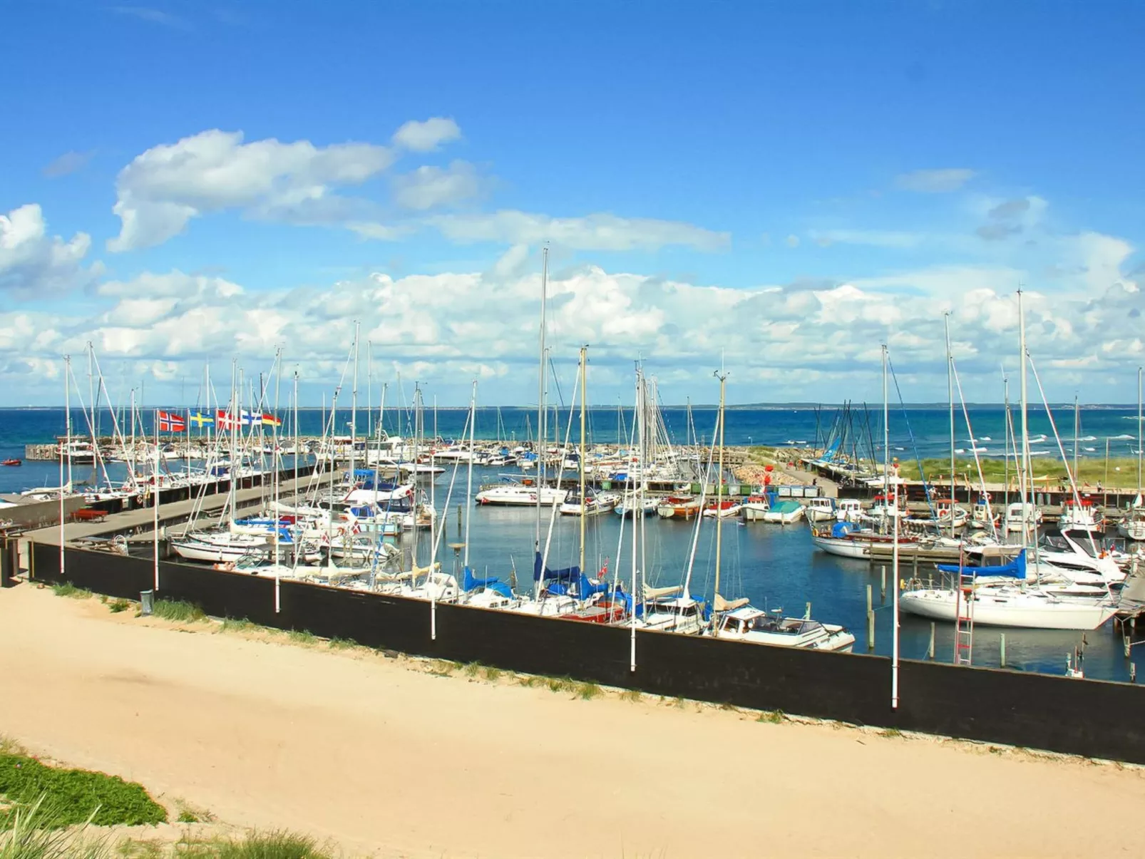 "Cedomir" - 625m from the sea