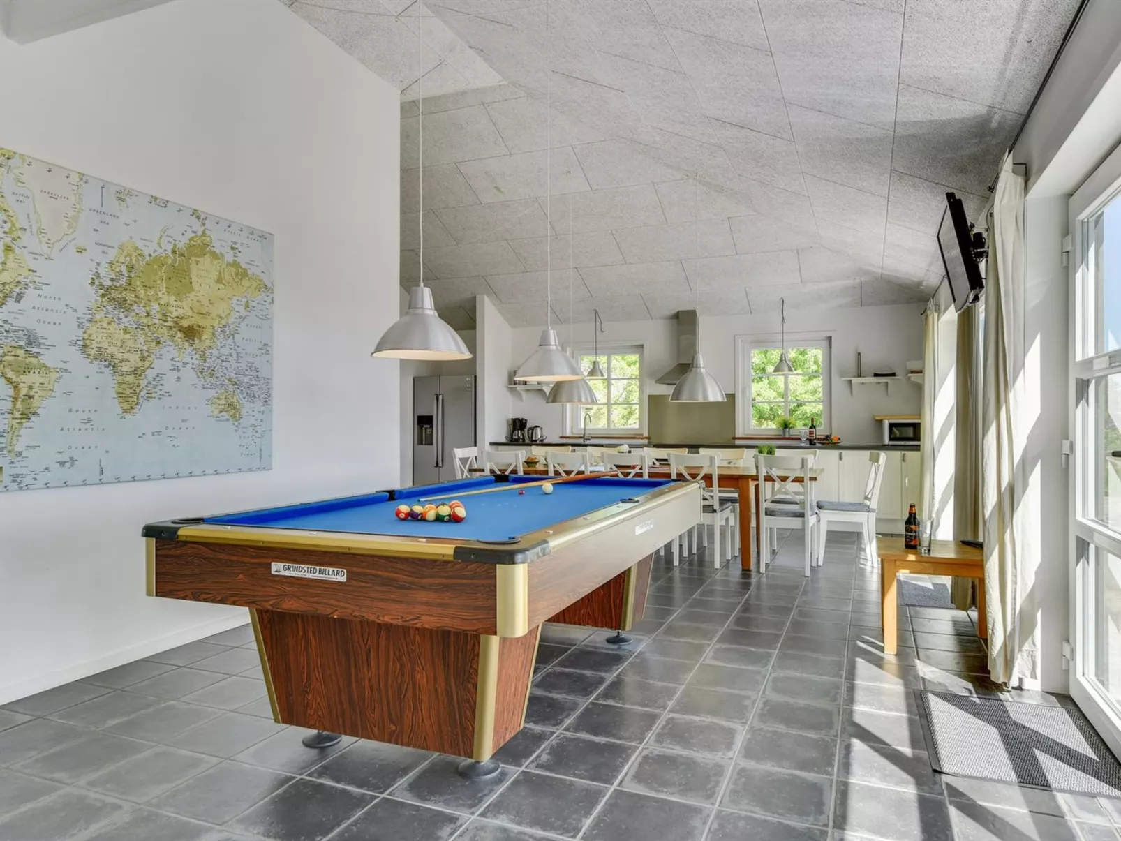 "Svanborg" - 3.7km from the sea-Inside