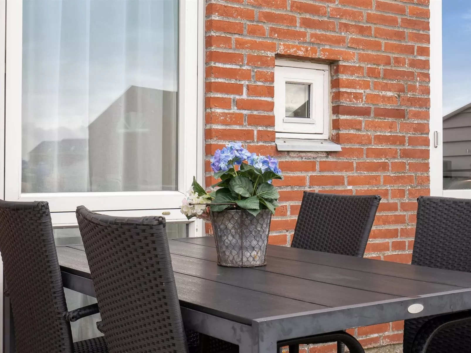 "Aldora" - 2.3km from the sea-Outside