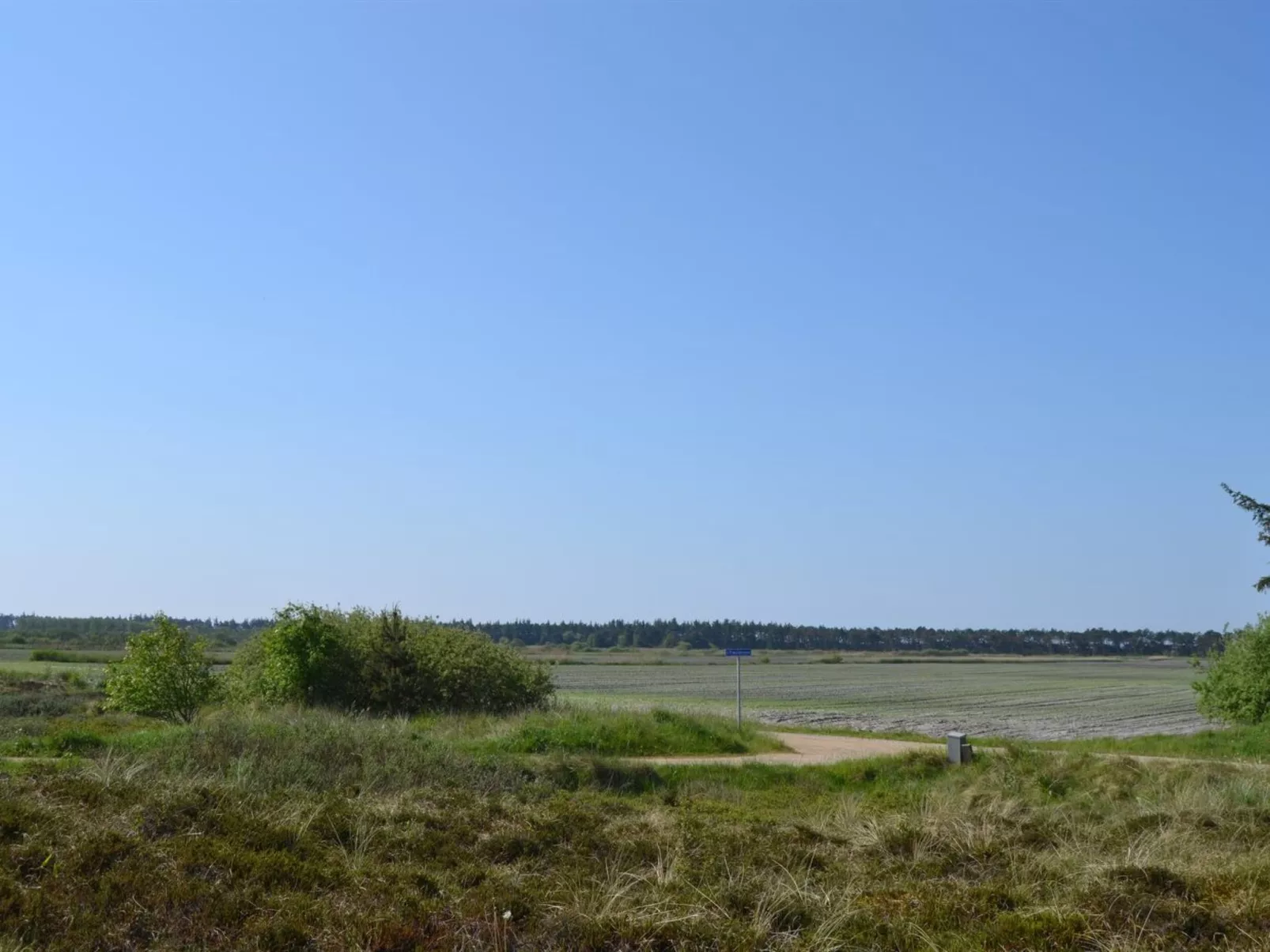 "Allin" - 1km from the sea