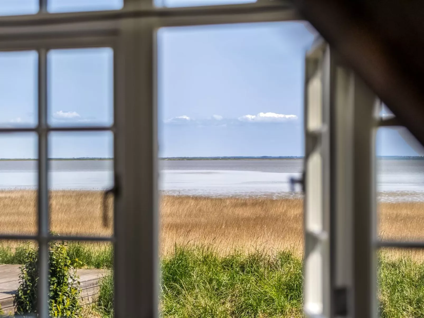 "Narvik" - 4.5km from the sea