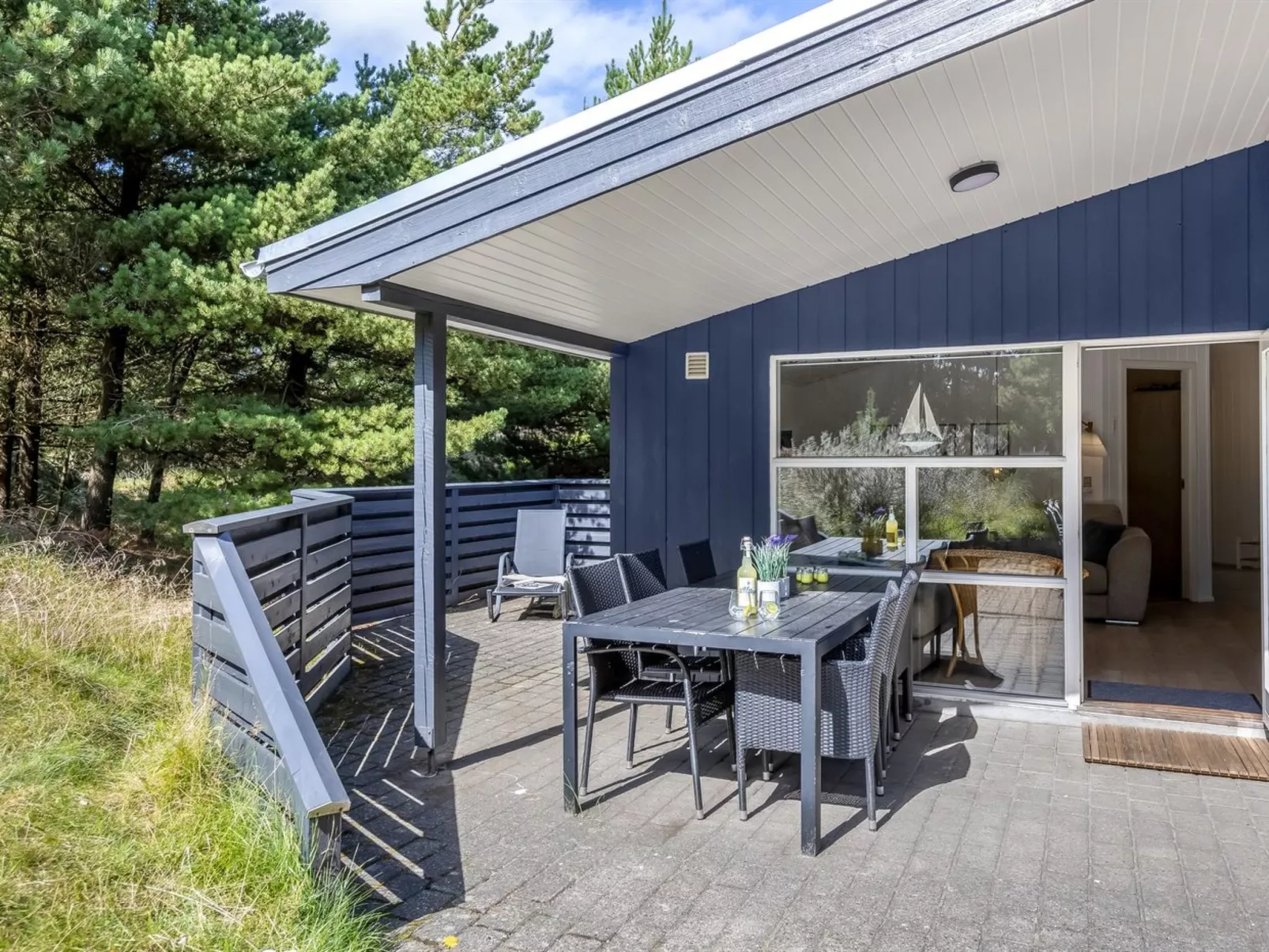 "Roald" - 2.2km from the sea