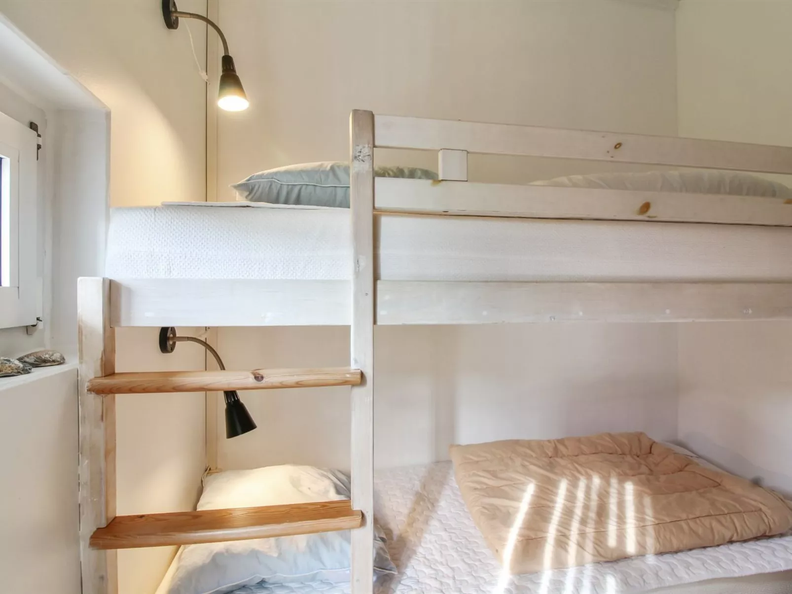 "Tinke" - 150m from the sea