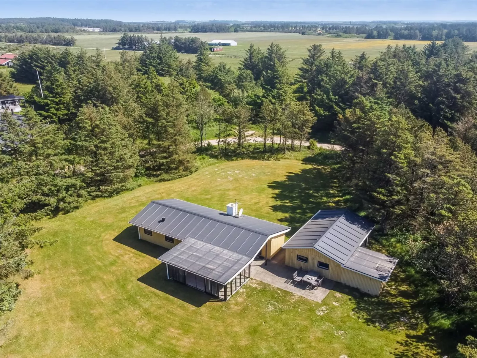 "Biergh" - 600m from the sea-Outside