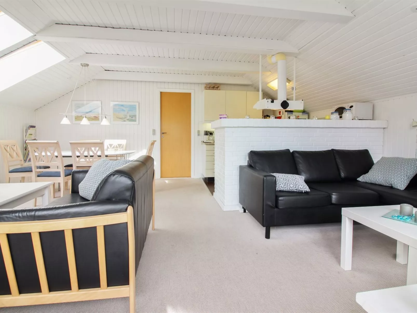 "Halli" - 700m from the sea-Dedans