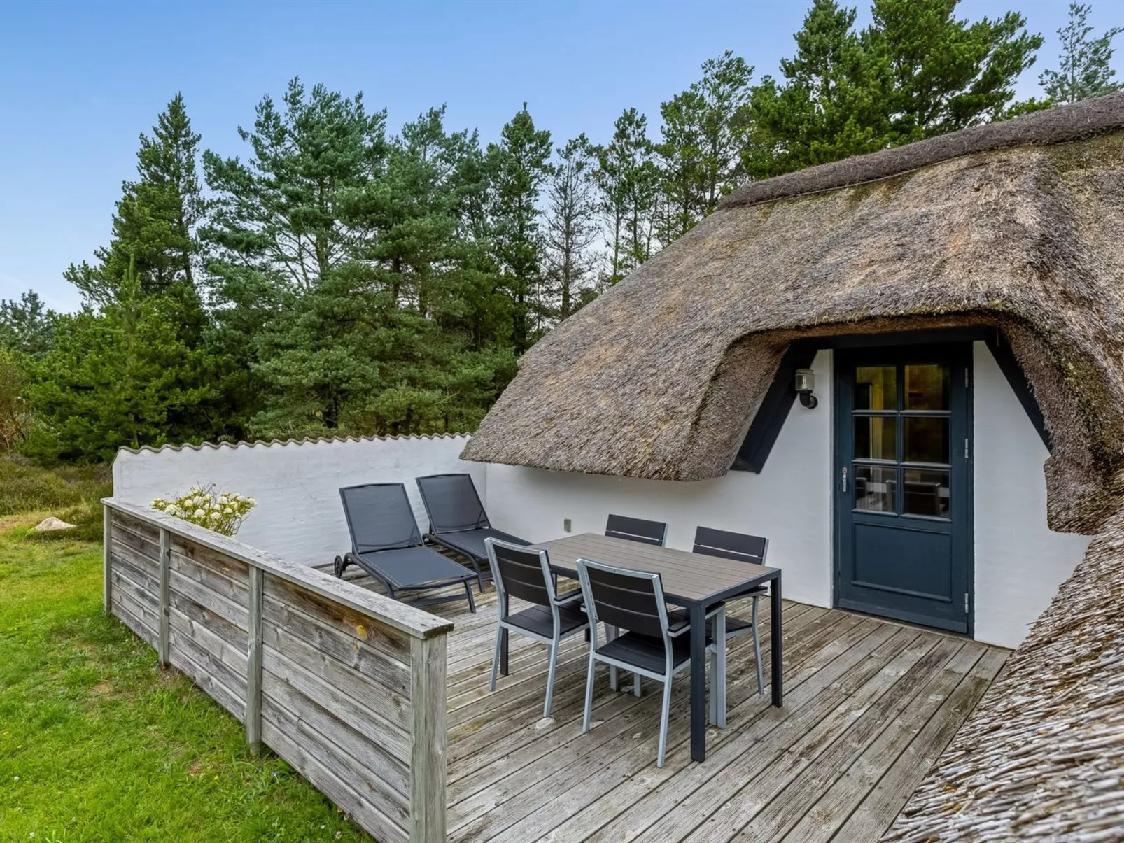 "Lilo" - 1km from the sea