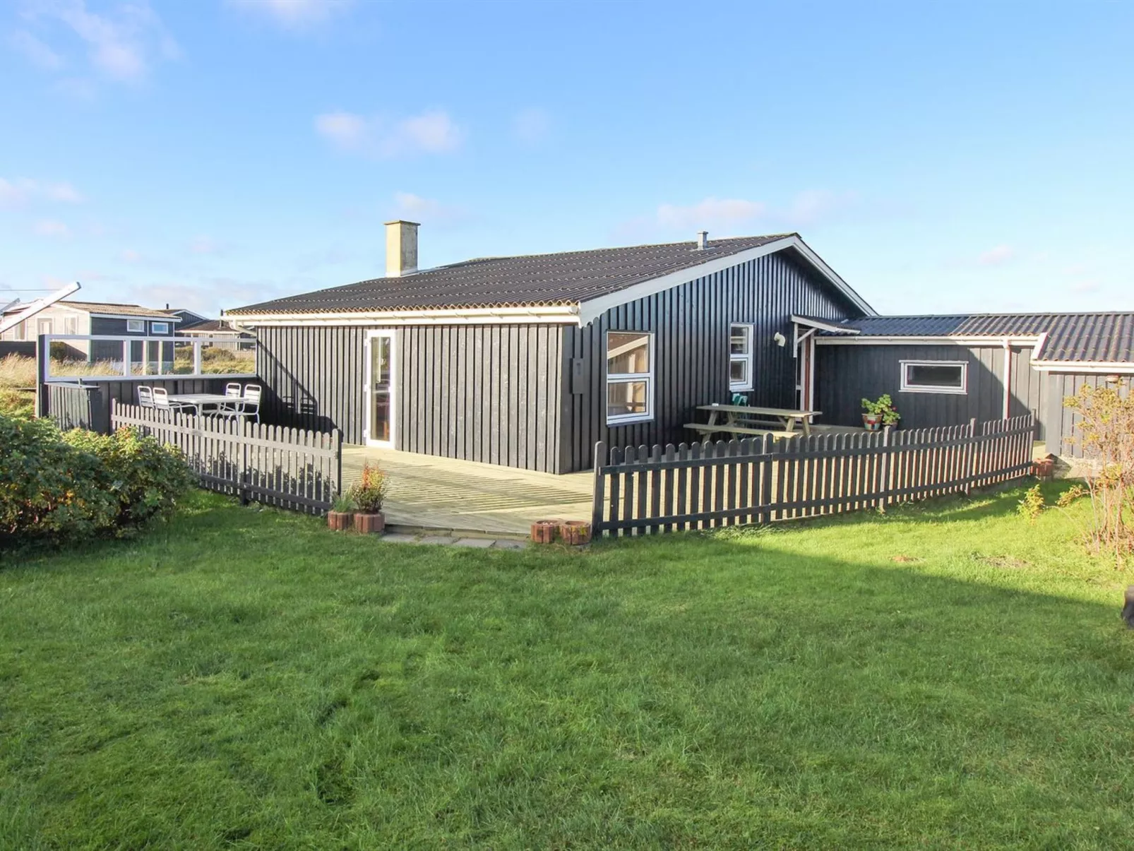 "Vili" - 441m from the sea