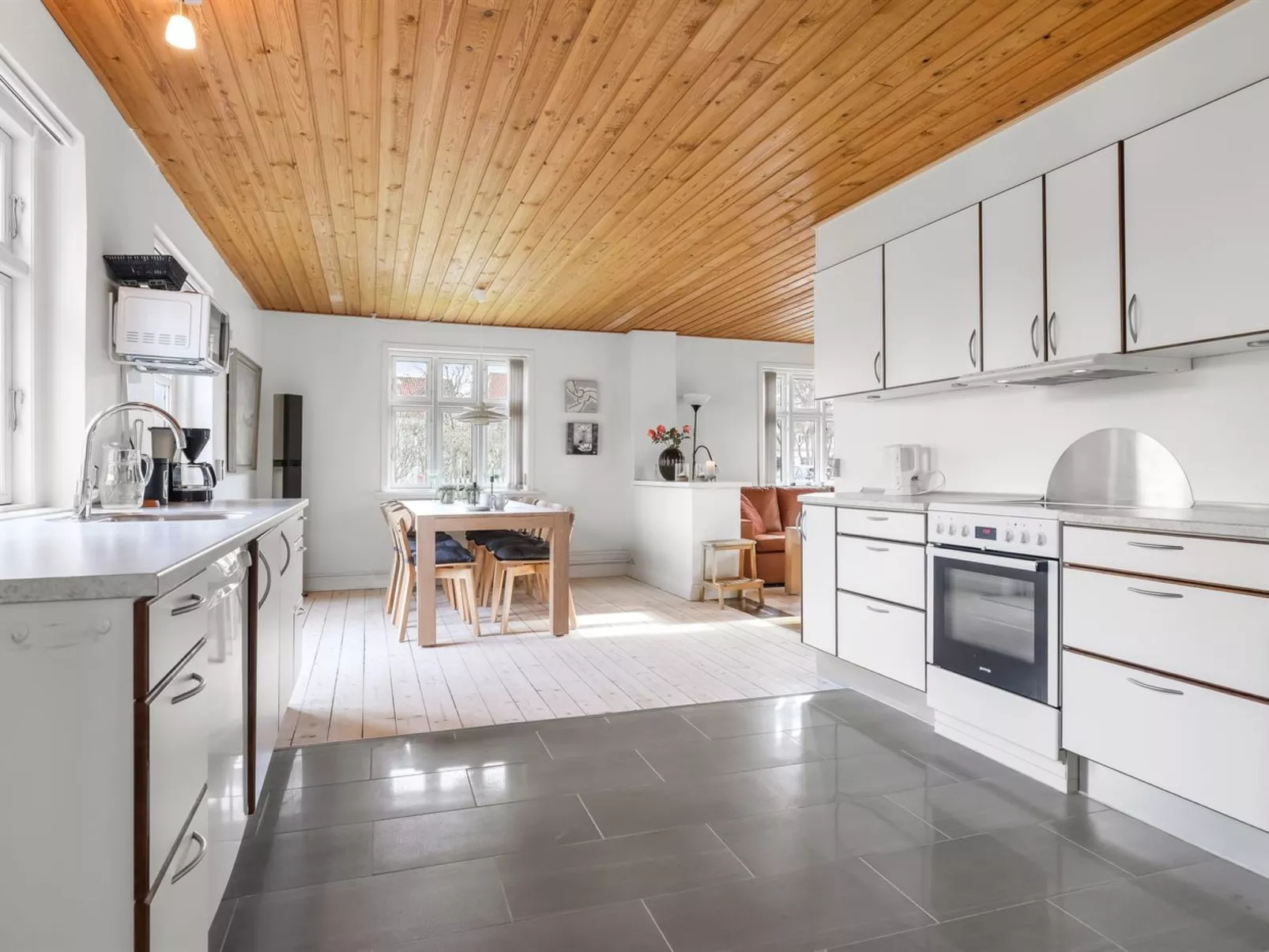 "Minte" - 450m from the sea