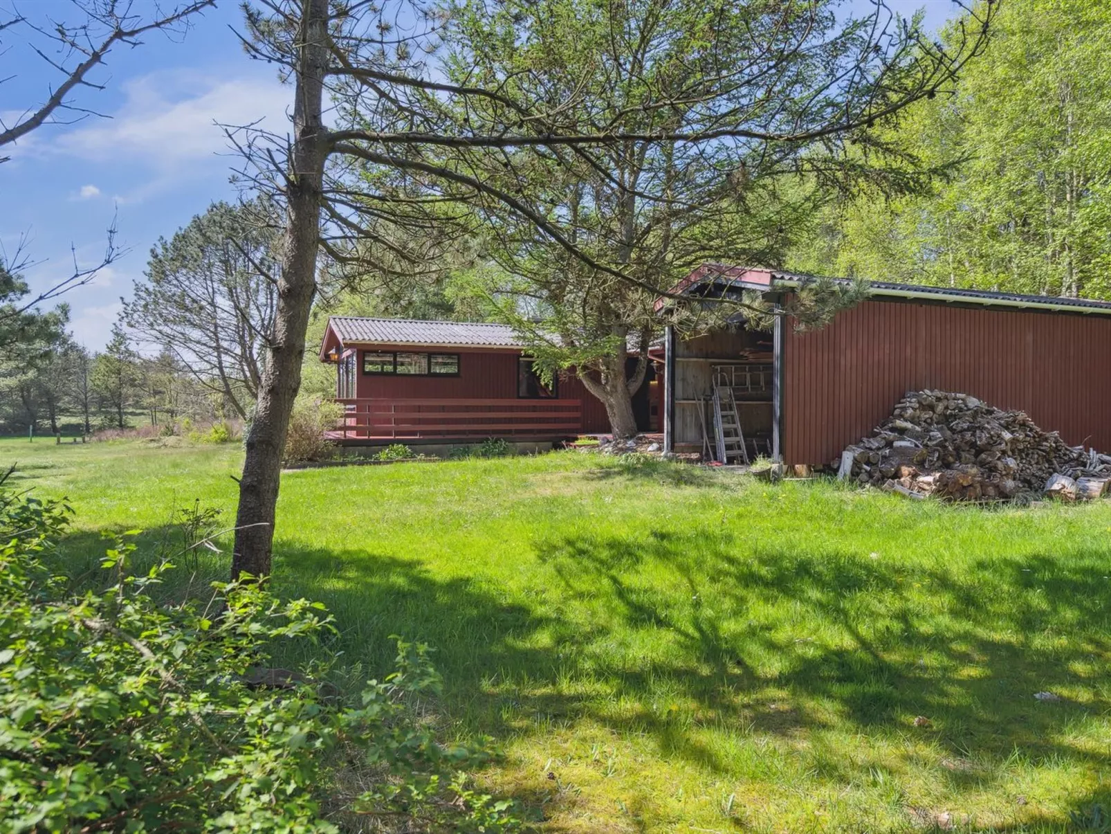 "Therbern" - 1.7km from the sea