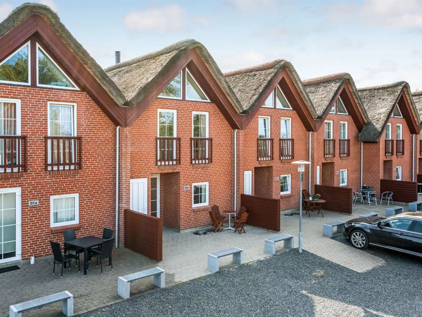 "Henrietta" - 3.5km from the sea